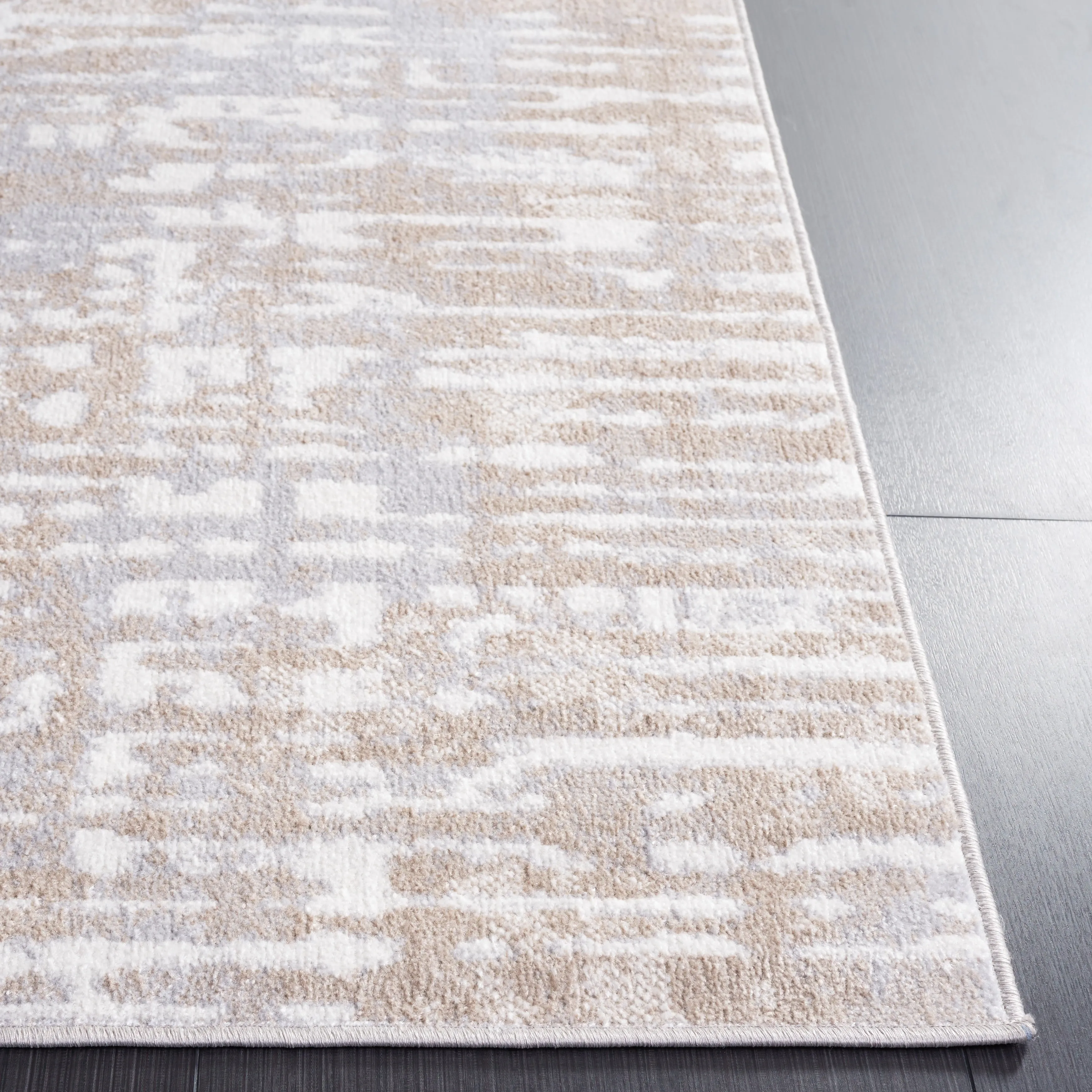 SAFAVIEH Bayside Machine Washable Neshka Modern Abstract Rug