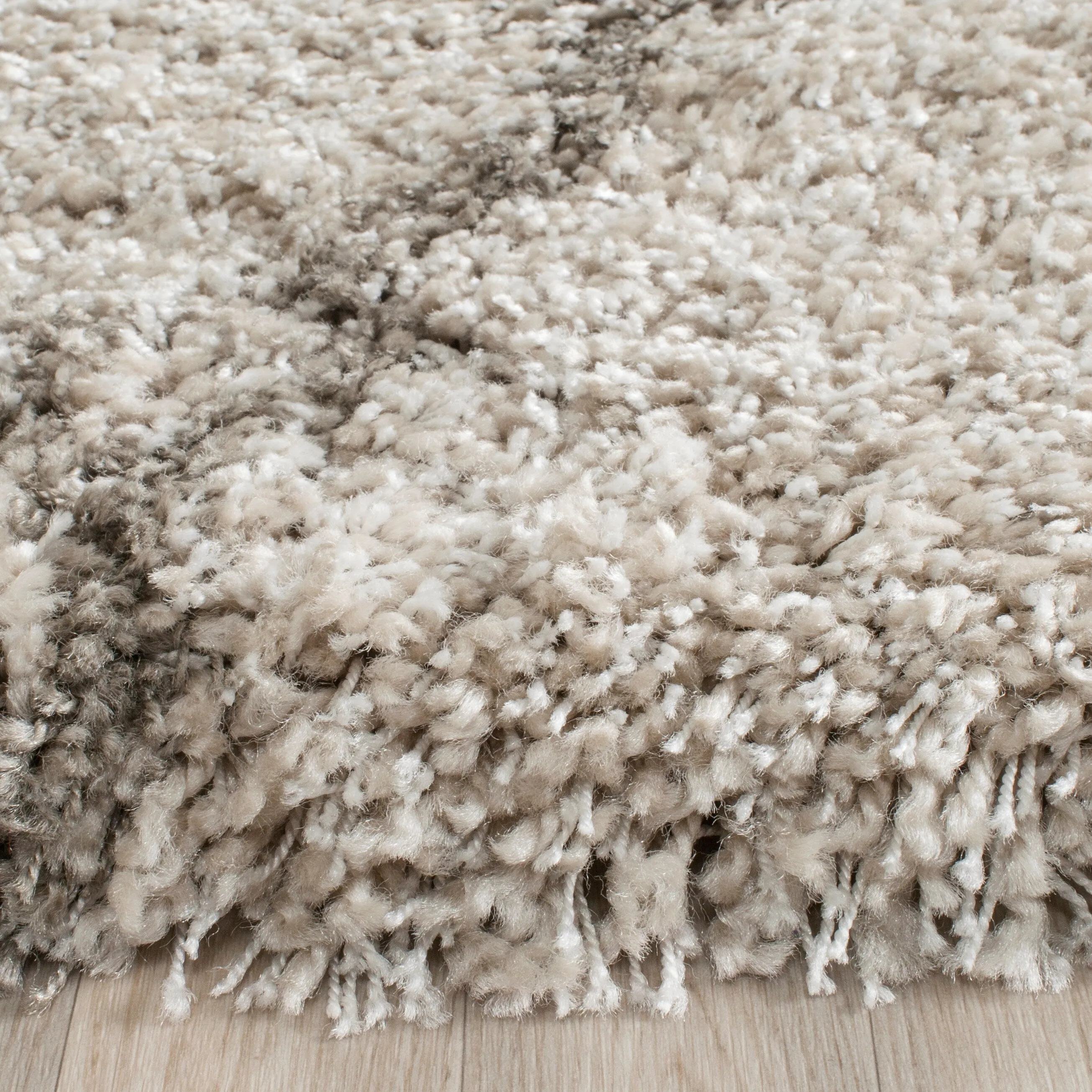 SAFAVIEH Belize Shag Snezana 2-inch Thick Rug