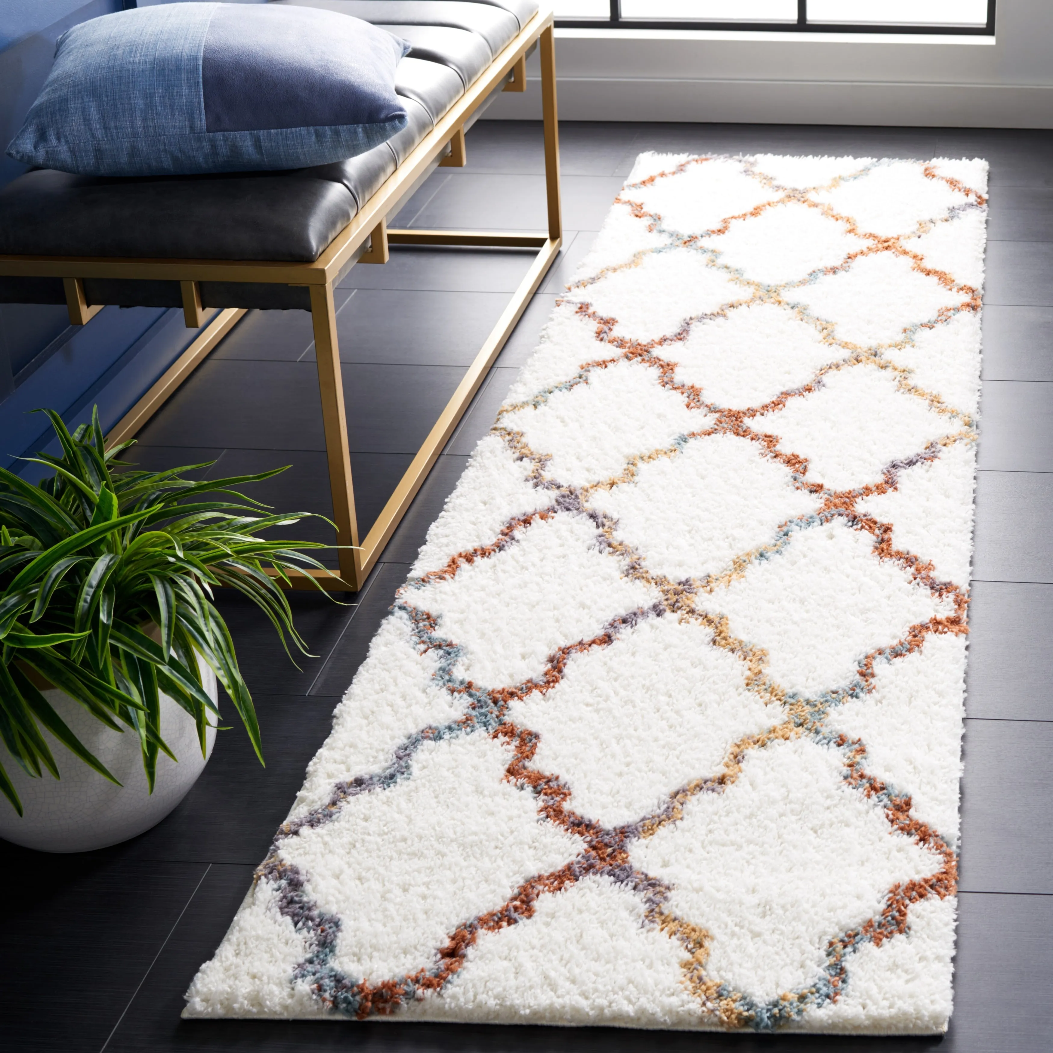 SAFAVIEH Berber Shag Eufrozina Rug