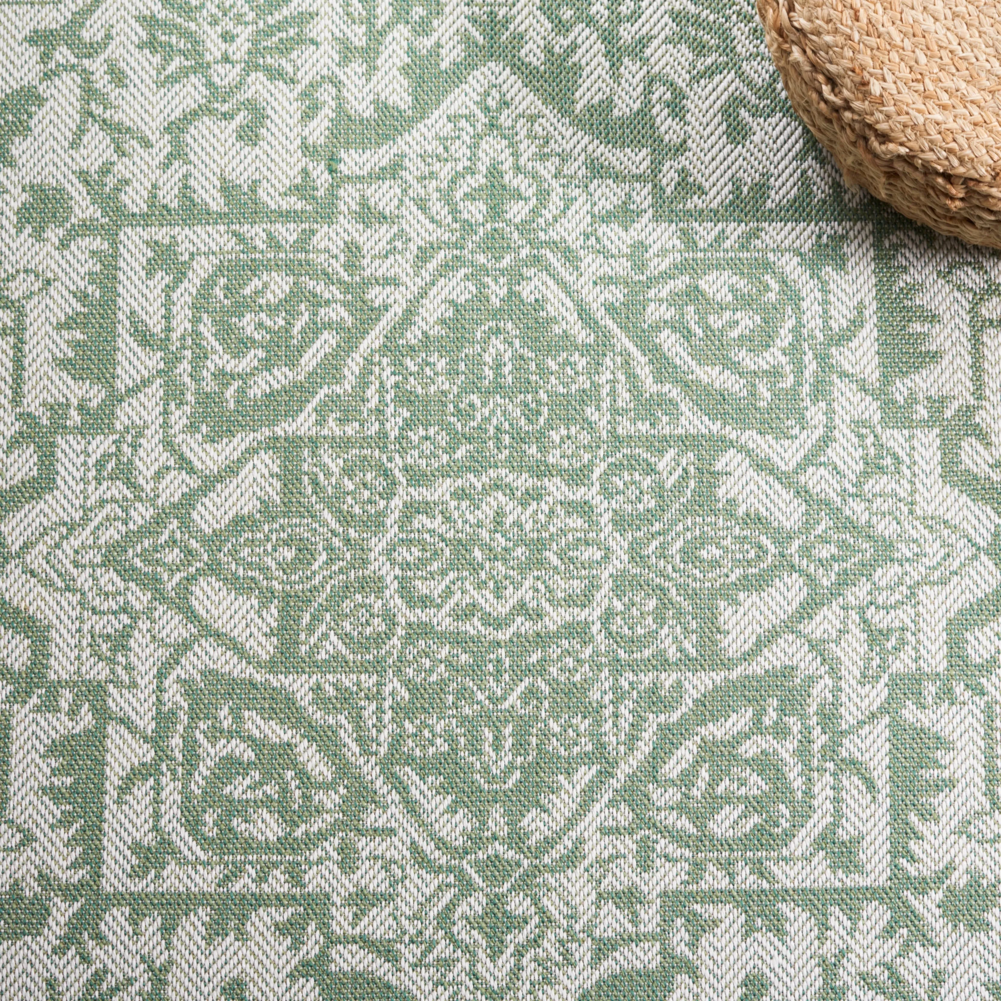 SAFAVIEH Bermuda Bernadien Geometric Indoor/Outdoor Waterproof Rug