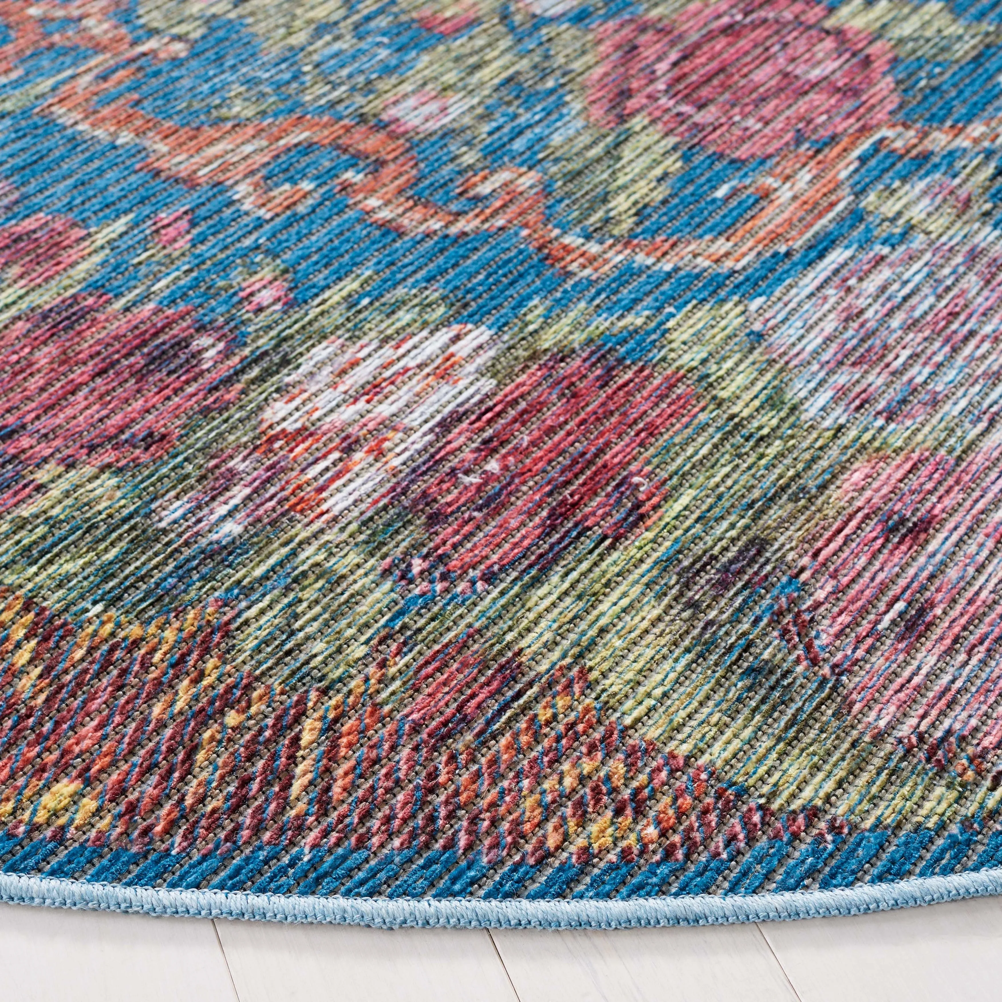 SAFAVIEH Besarabian Machine Washable Jyotsna French Country Rug