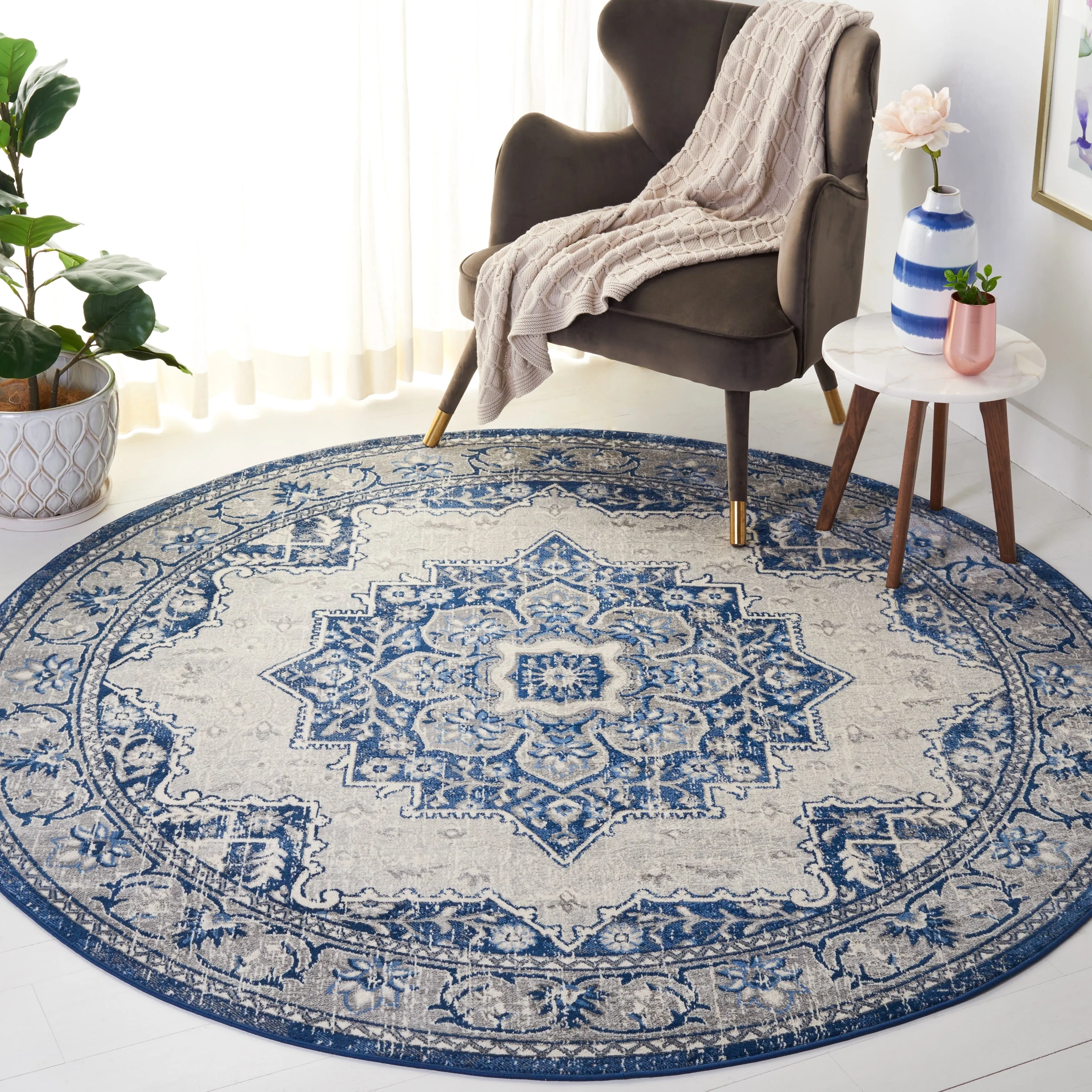 SAFAVIEH Brentwood Taisi Traditional Rug