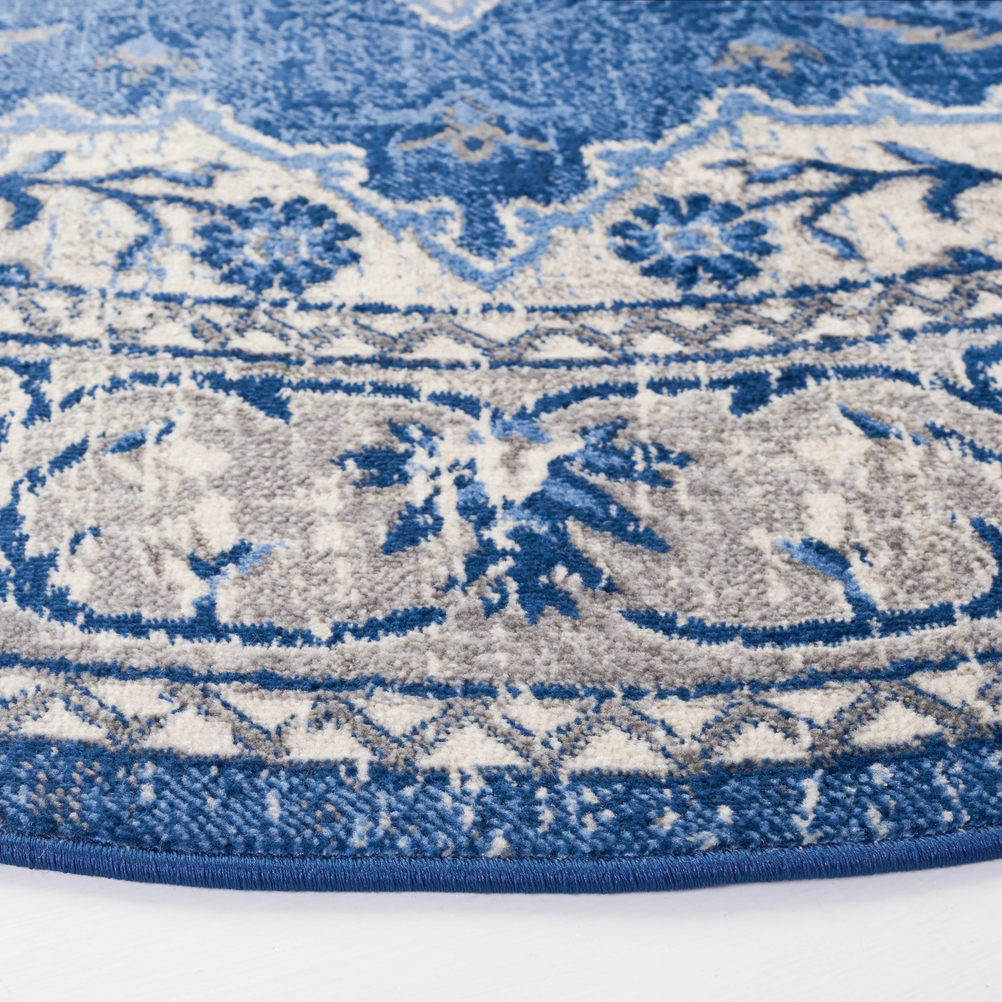 SAFAVIEH Brentwood Taisi Traditional Rug