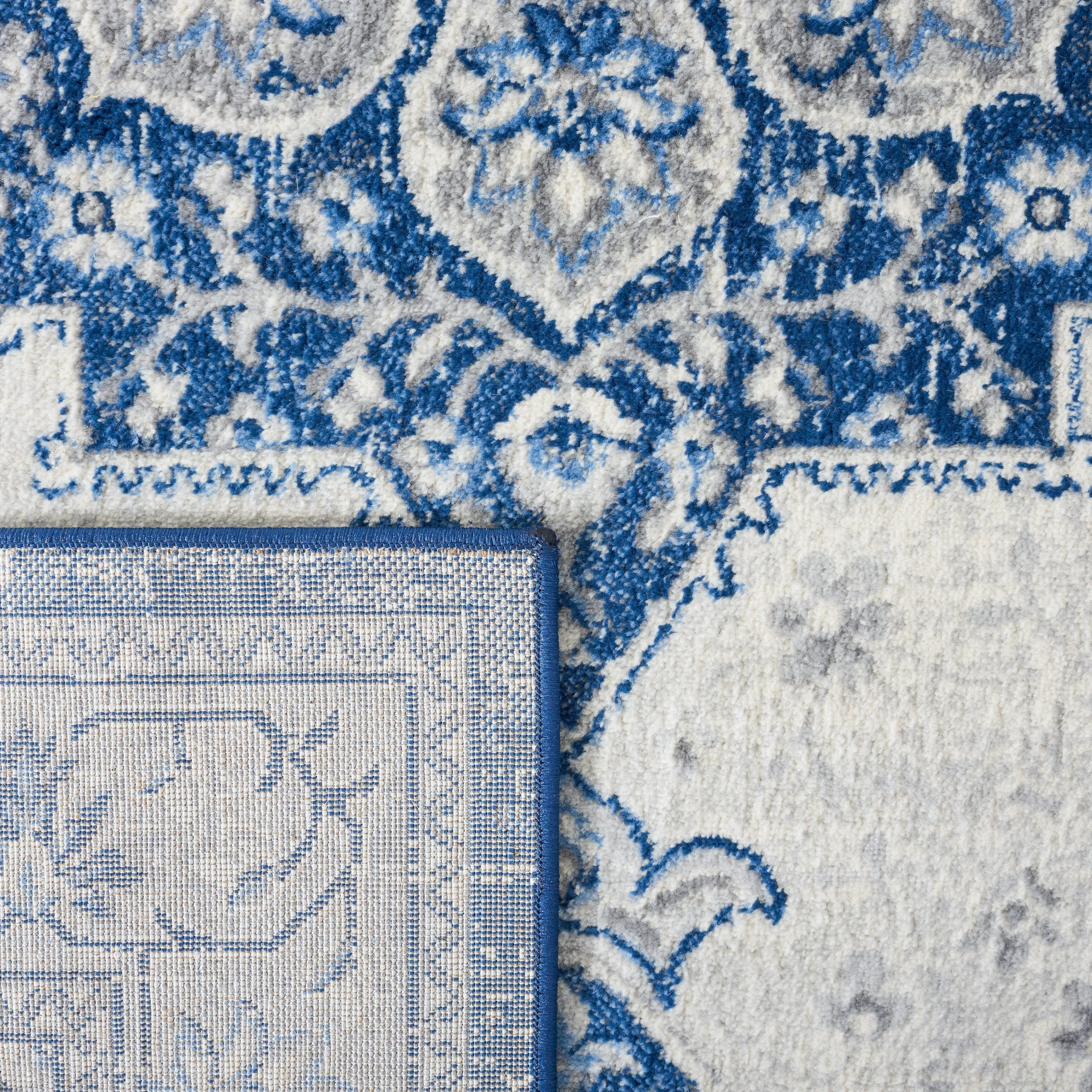 SAFAVIEH Brentwood Taisi Traditional Rug