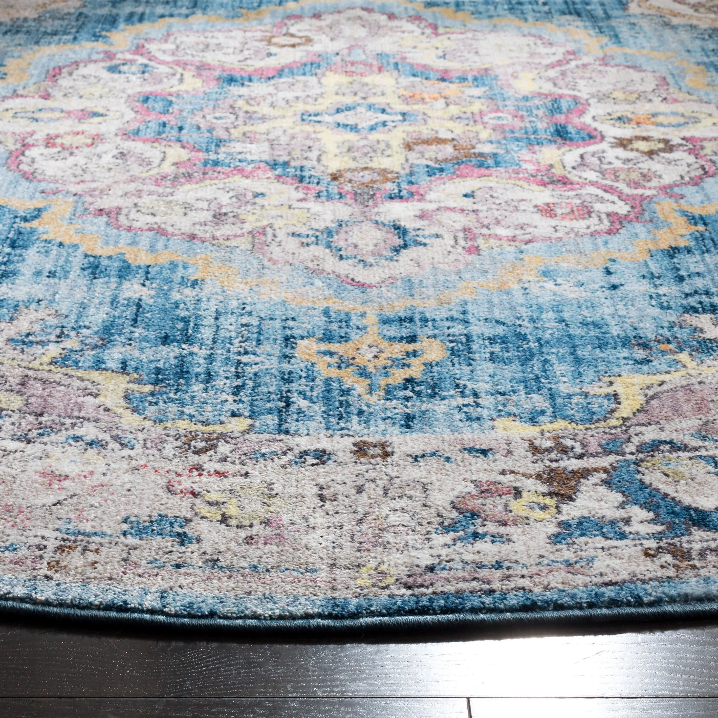 SAFAVIEH Bristol Janushka Vintage Boho Oriental Polyester Rug