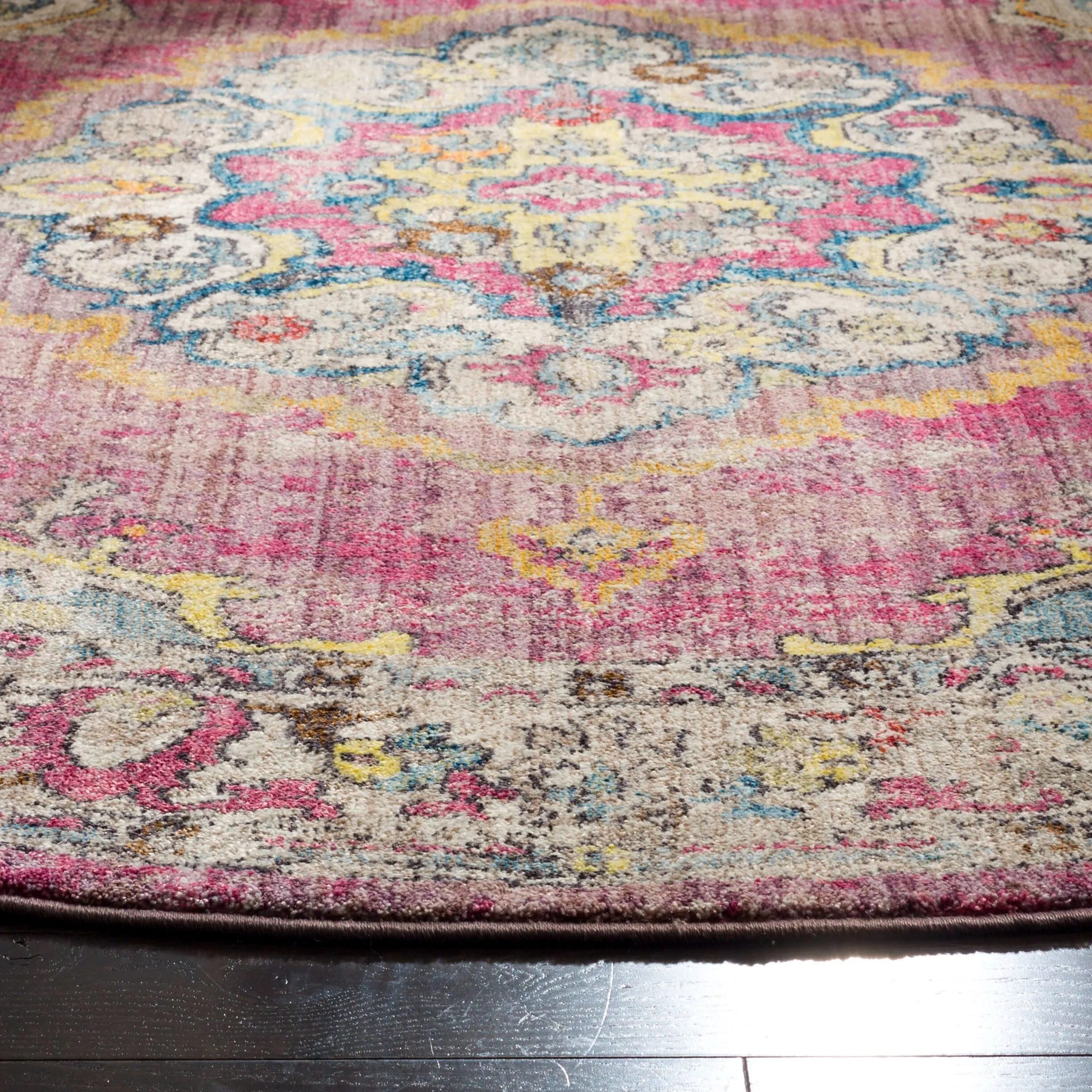 SAFAVIEH Bristol Janushka Vintage Boho Oriental Polyester Rug