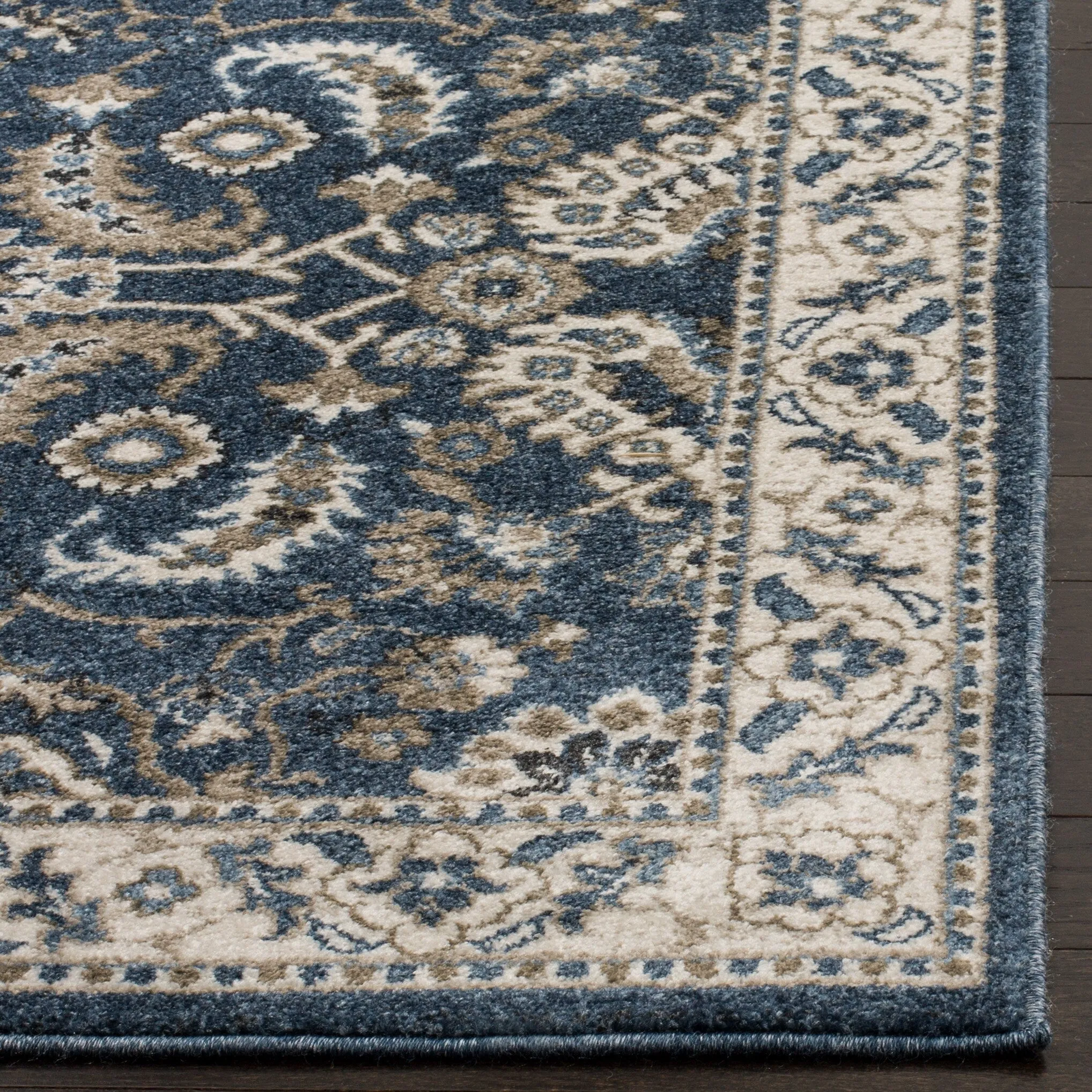 SAFAVIEH Carolina Firminia Traditional Oriental Rug