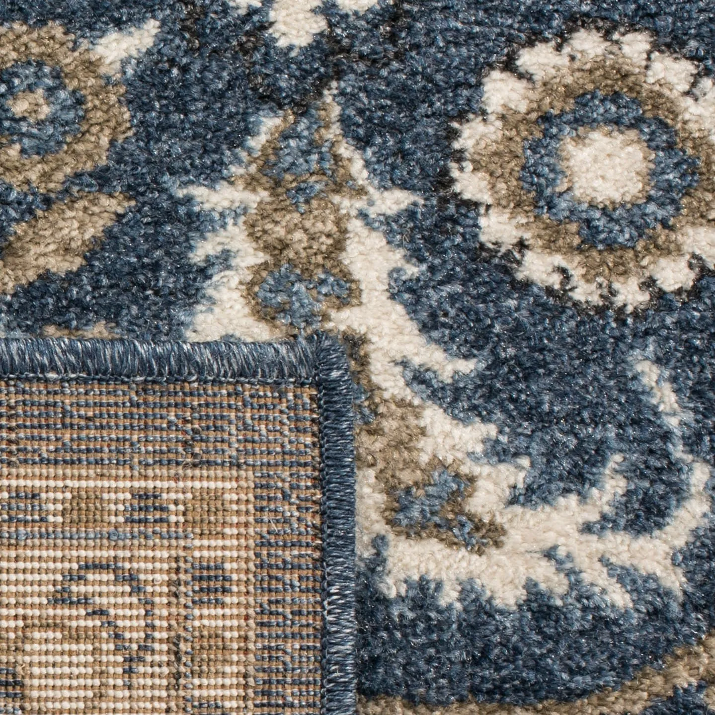 SAFAVIEH Carolina Firminia Traditional Oriental Rug