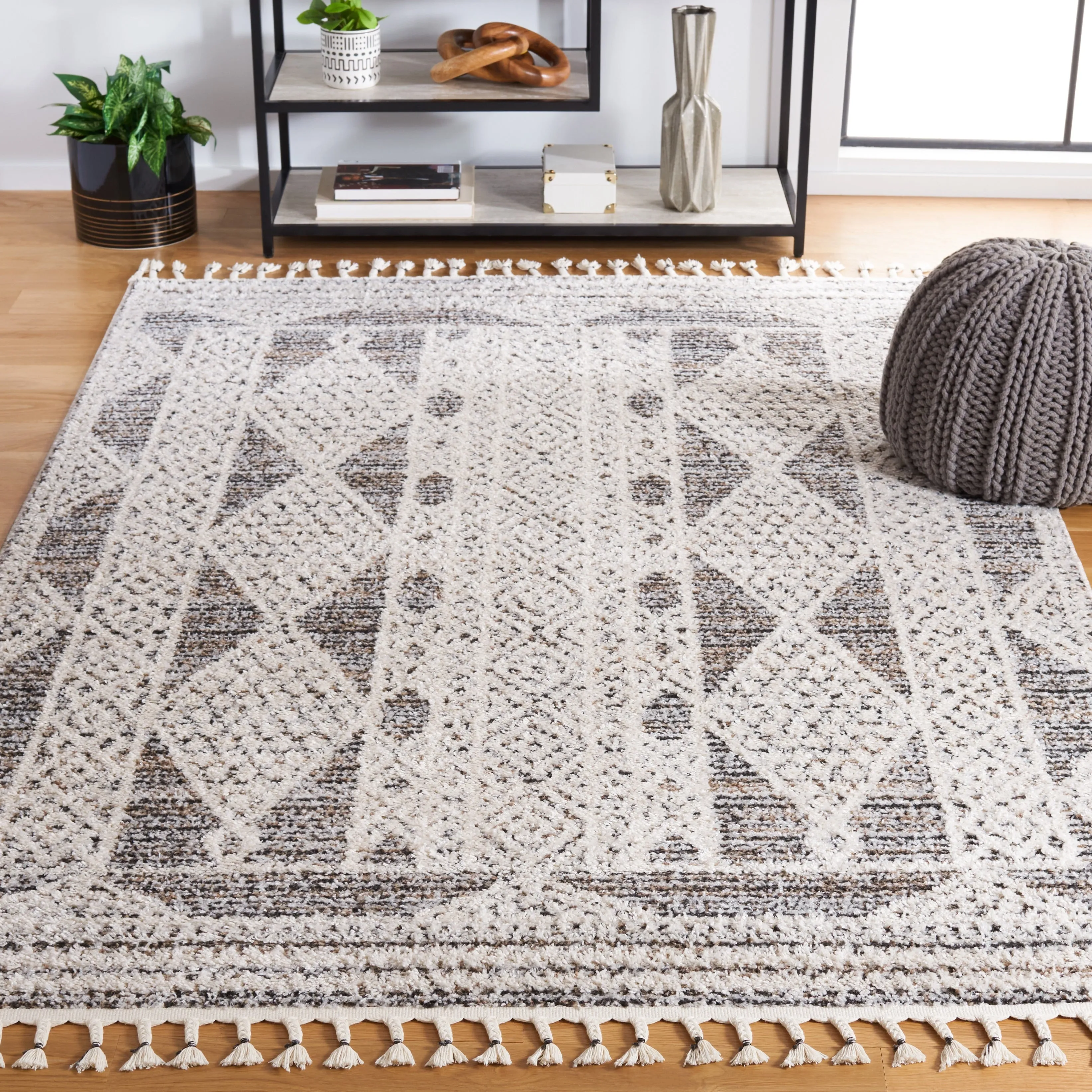 SAFAVIEH Chapel Maguy Moroccan Boho Rug