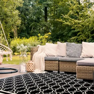 SAFAVIEH Courtyard Gulsin Indoor/ Outdoor Waterproof Patio Backyard Rug
