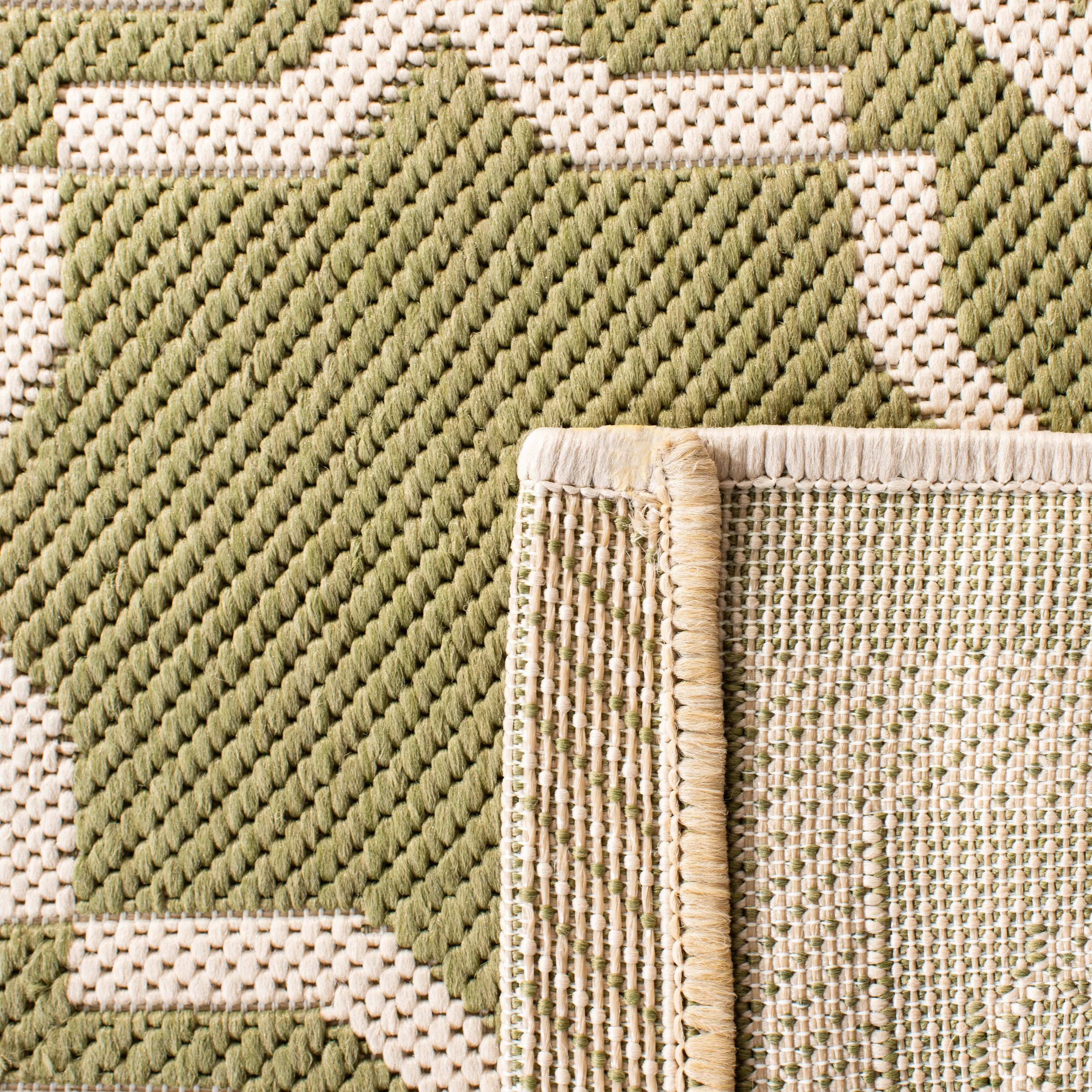 SAFAVIEH Courtyard Gulsin Indoor/ Outdoor Waterproof Patio Backyard Rug