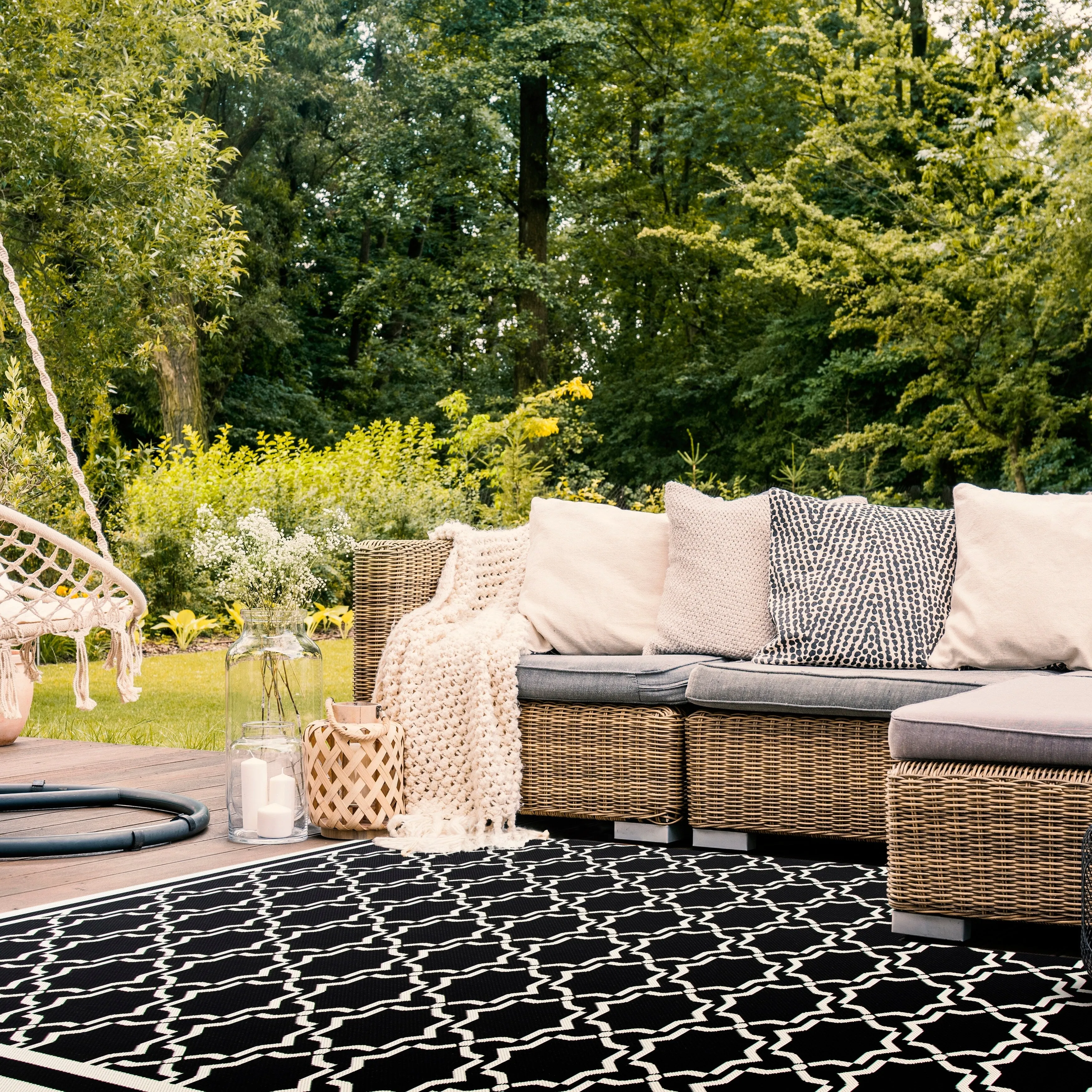 SAFAVIEH Courtyard Gulsin Indoor/ Outdoor Waterproof Patio Backyard Rug