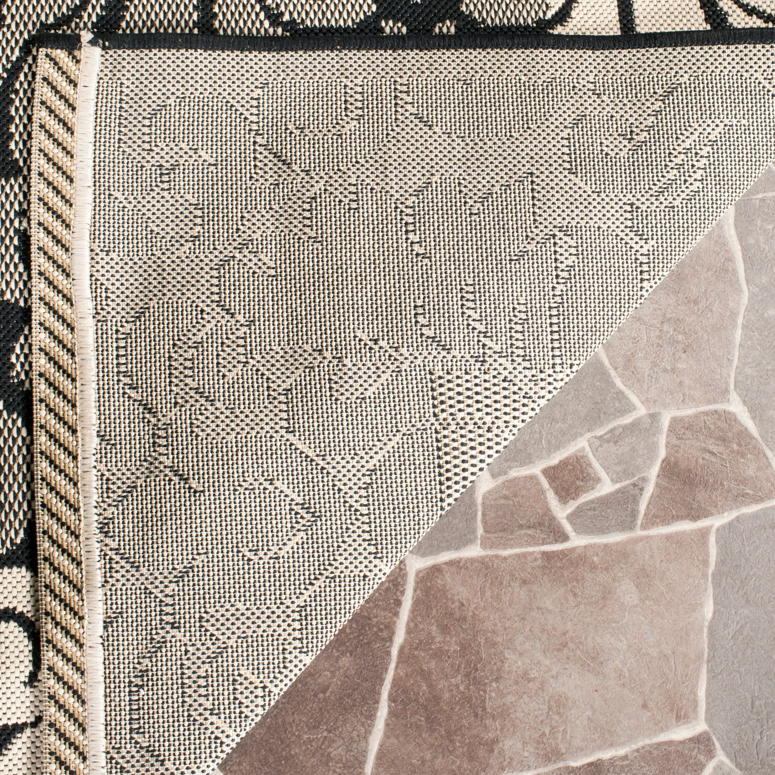 SAFAVIEH Courtyard Peggie Indoor/ Outdoor Patio Backyard Rug