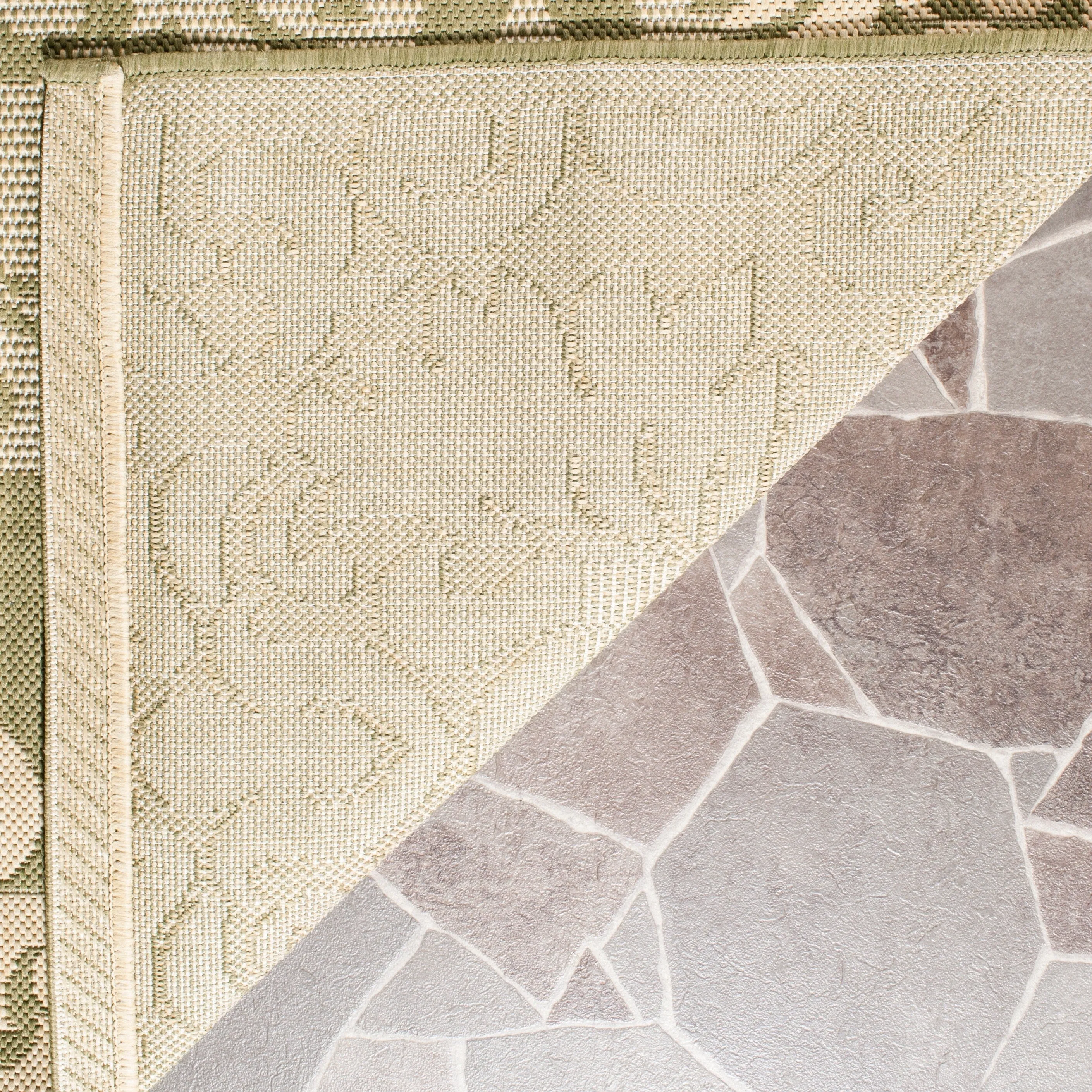 SAFAVIEH Courtyard Peggie Indoor/ Outdoor Patio Backyard Rug
