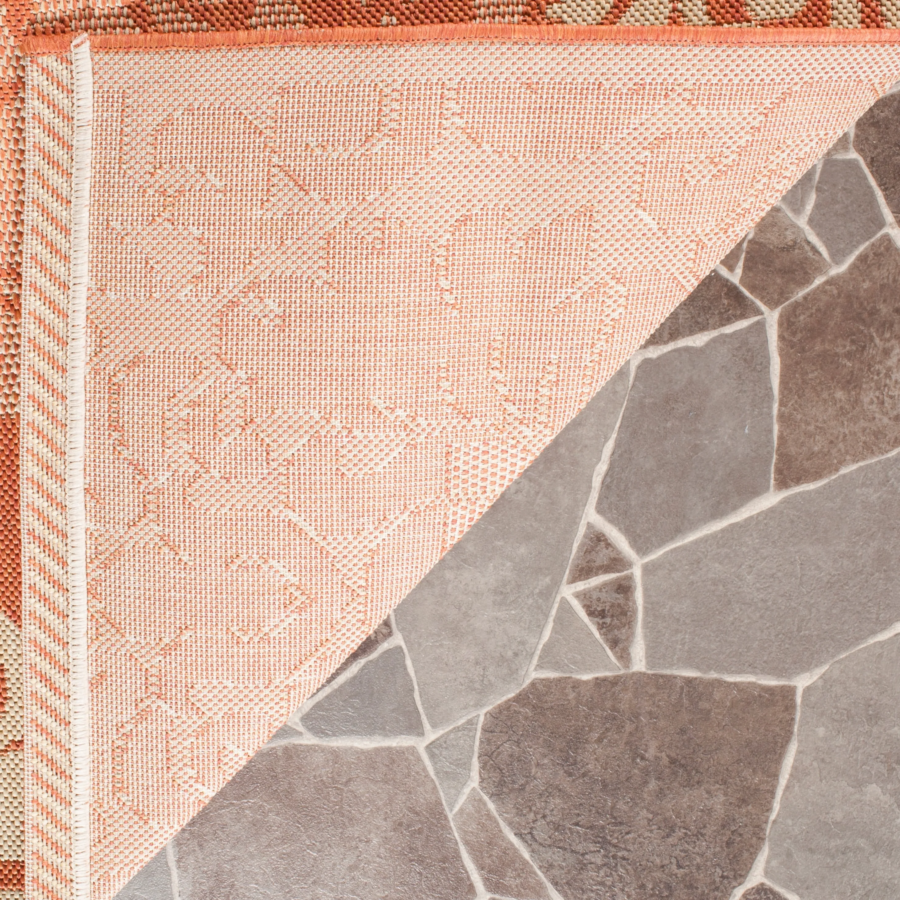 SAFAVIEH Courtyard Peggie Indoor/ Outdoor Patio Backyard Rug