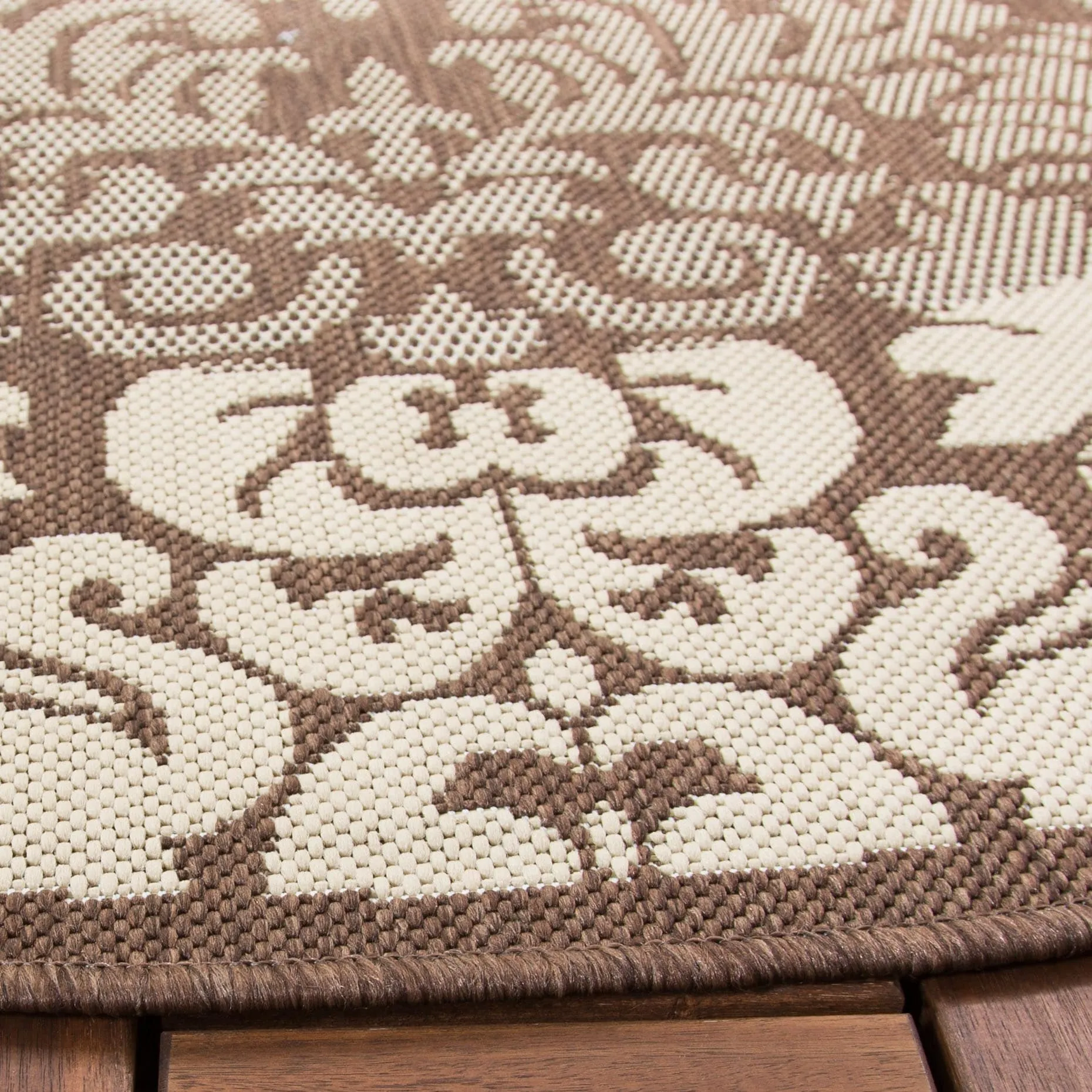 SAFAVIEH Courtyard Peggie Indoor/ Outdoor Patio Backyard Rug