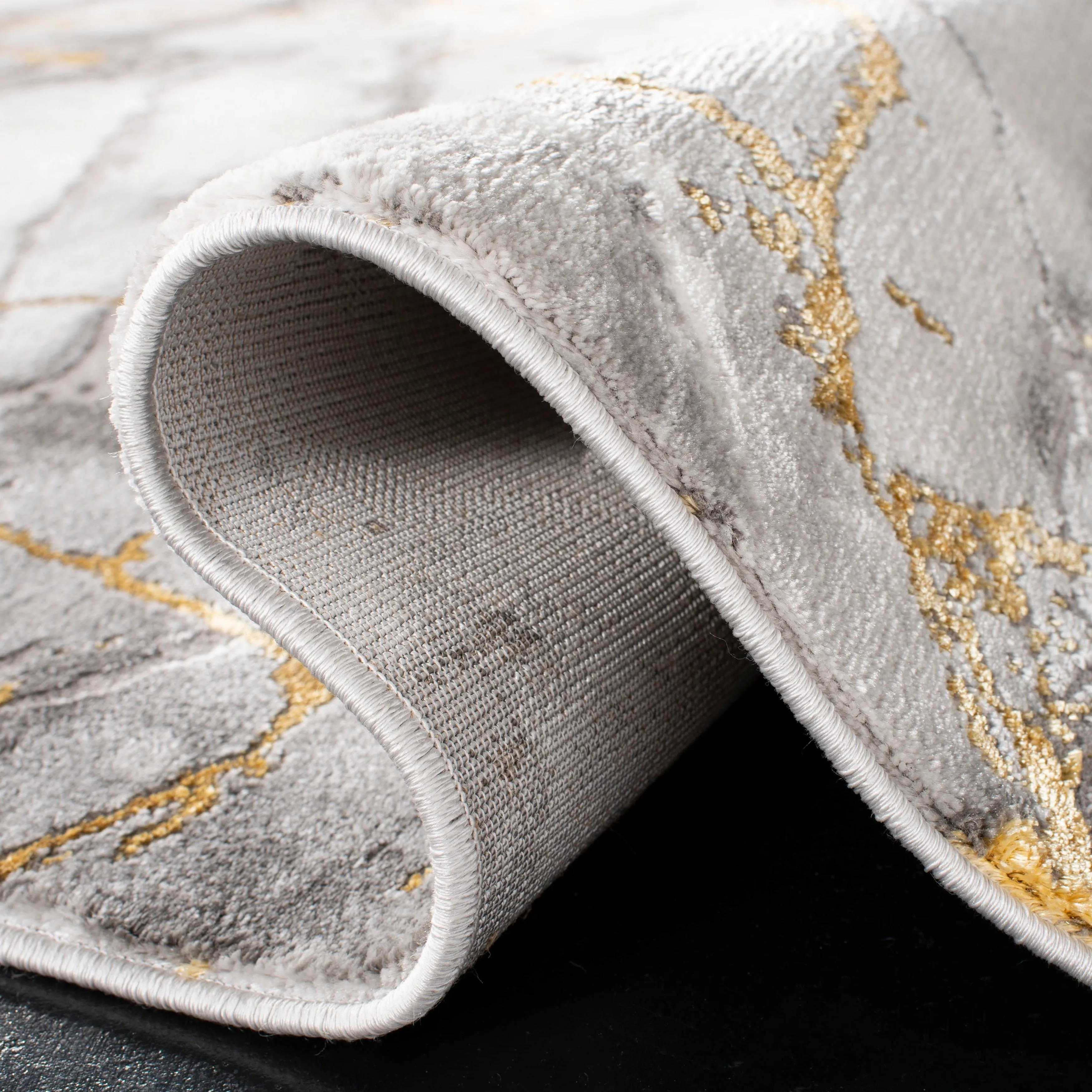 SAFAVIEH Craft Miyase Modern Abstract Rug