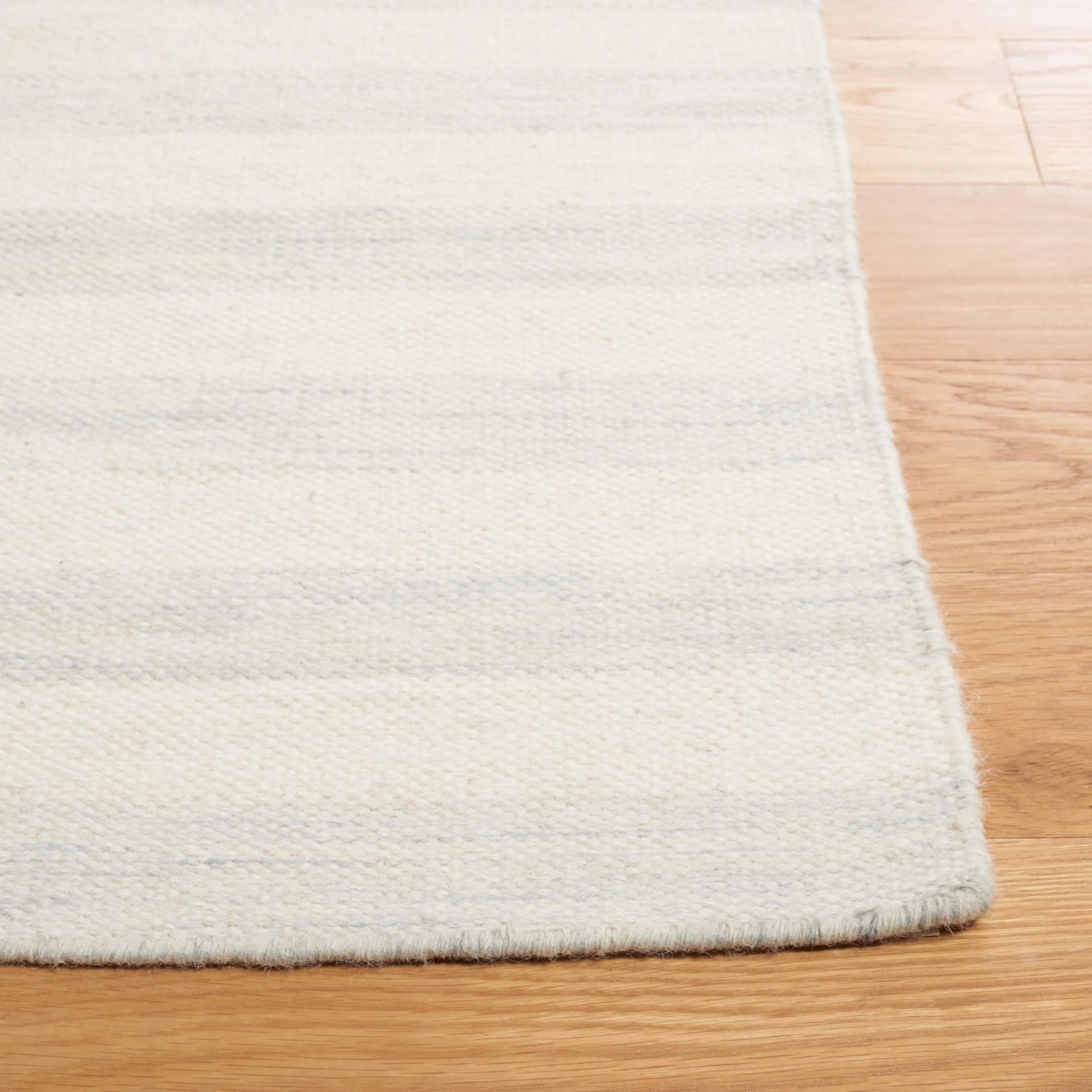 SAFAVIEH Dhurries Aiva Hand-knotted Stripe Area Rug