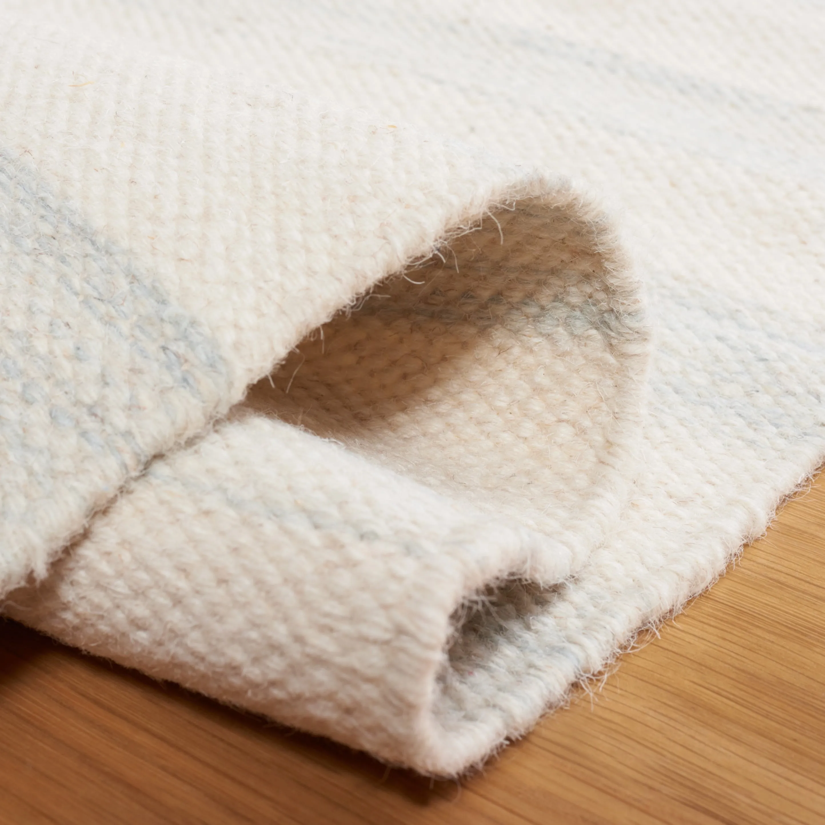 SAFAVIEH Dhurries Aiva Hand-knotted Stripe Area Rug