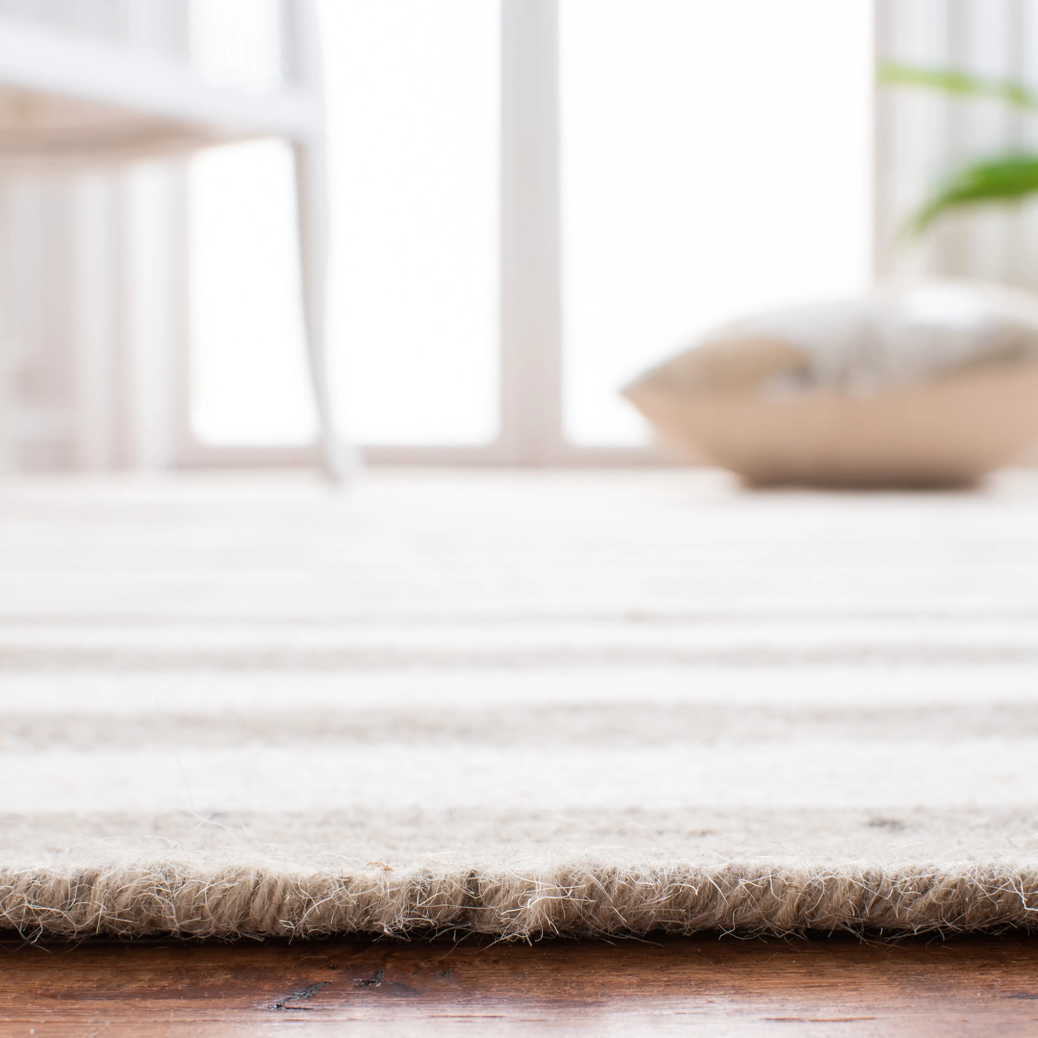SAFAVIEH Dhurries Aiva Hand-knotted Stripe Area Rug