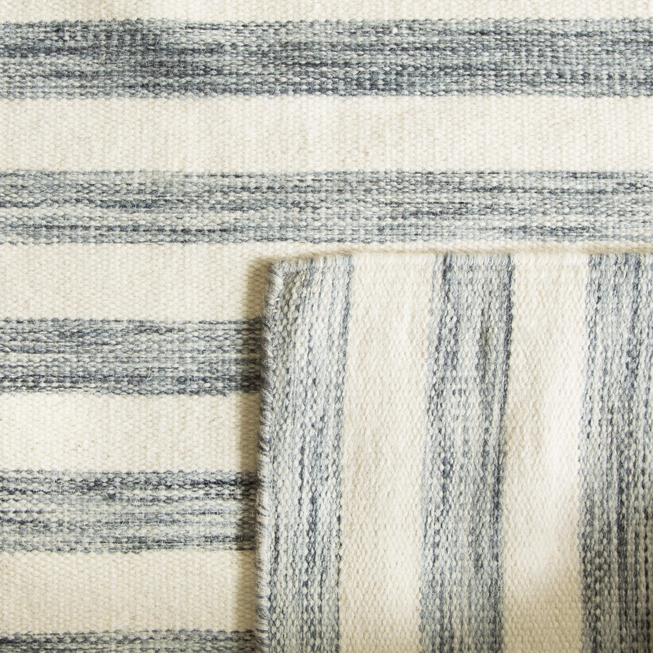 SAFAVIEH Dhurries Aiva Hand-knotted Stripe Area Rug