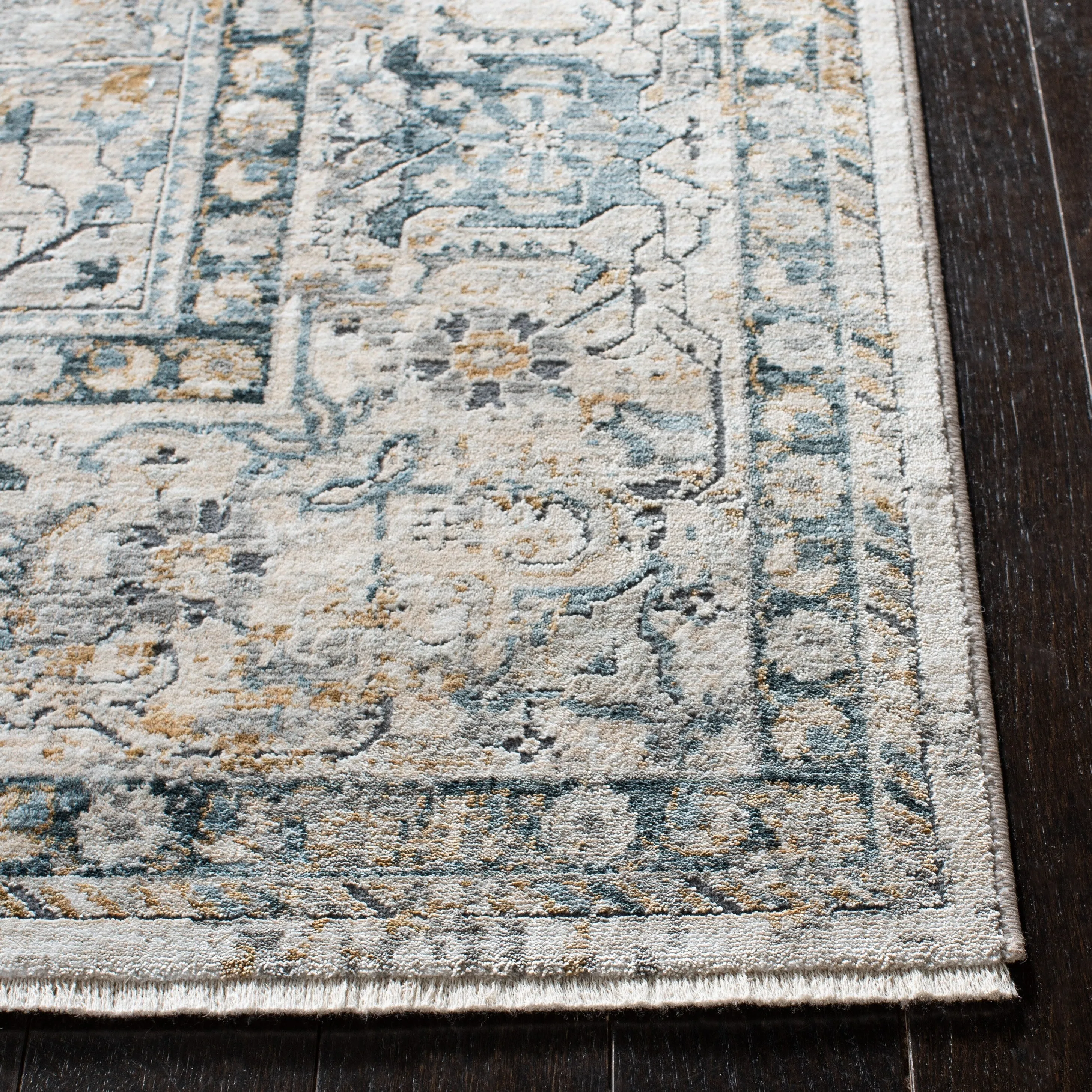 SAFAVIEH Dream Fugen Vintage Traditional Oriental Rug