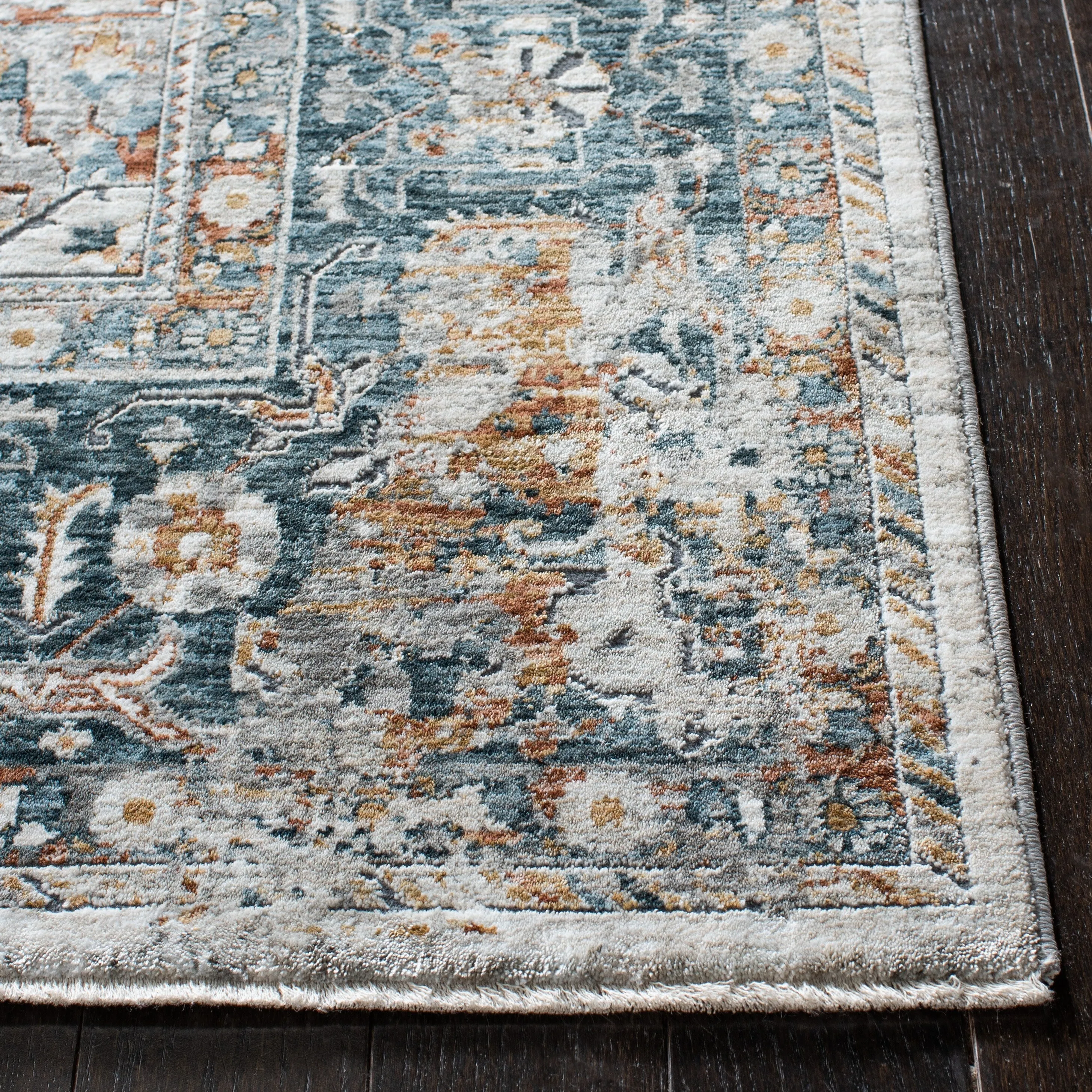 SAFAVIEH Dream Fugen Vintage Traditional Oriental Rug