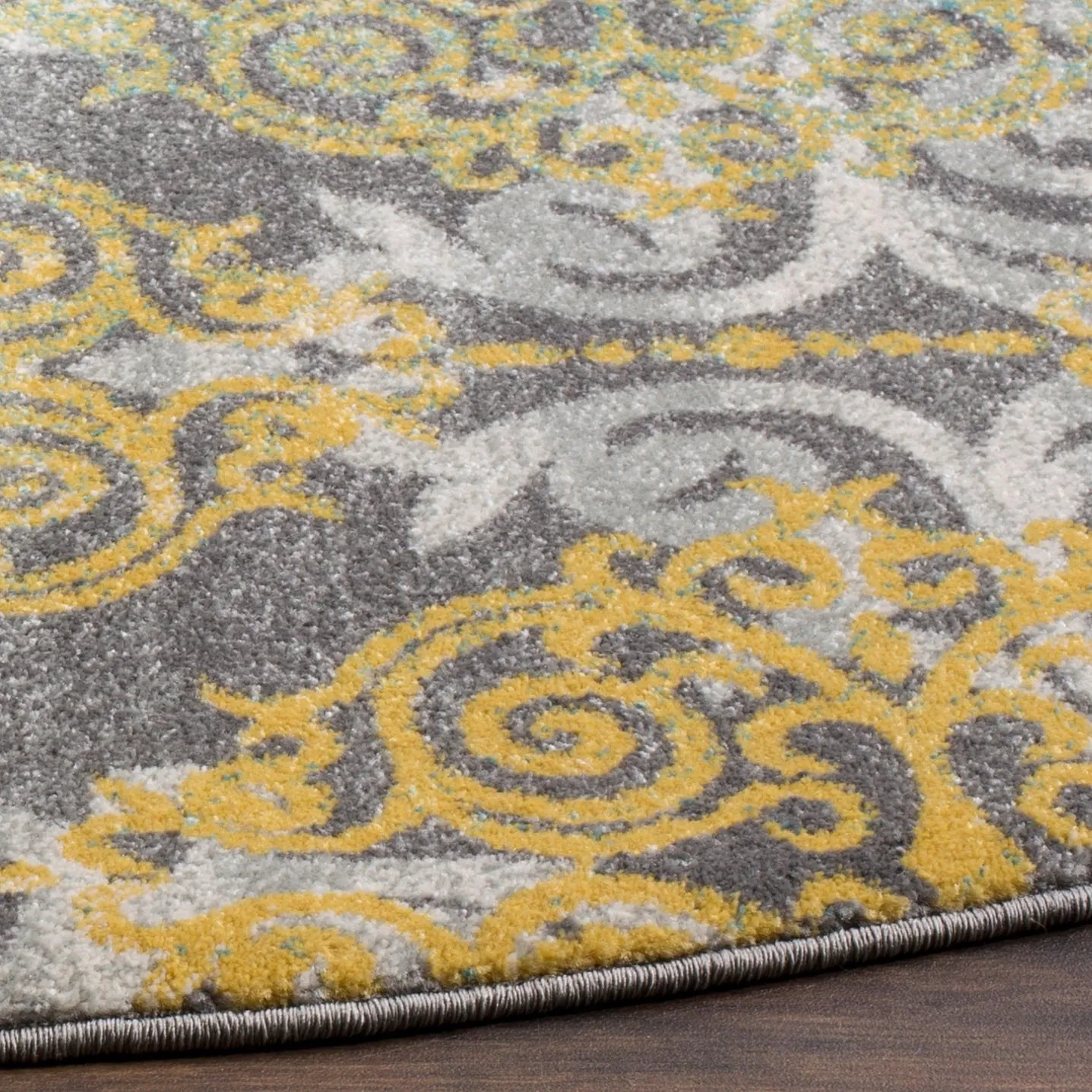 SAFAVIEH Evoke Deschka Vintage Boho Medallion Rug