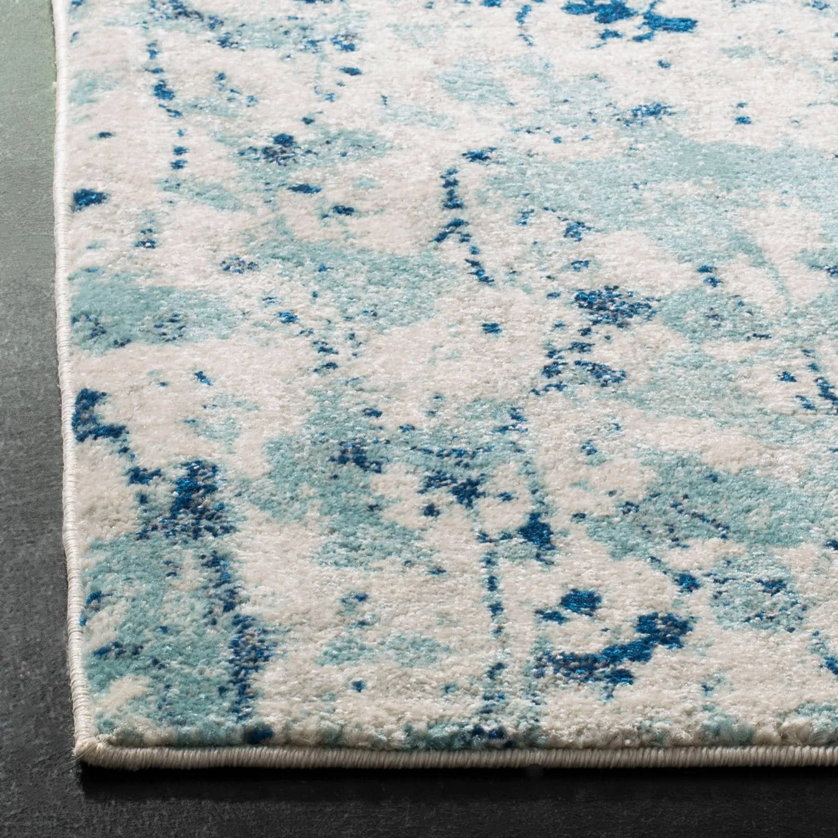 SAFAVIEH Evoke Hallbjorg Vintage Boho Rug