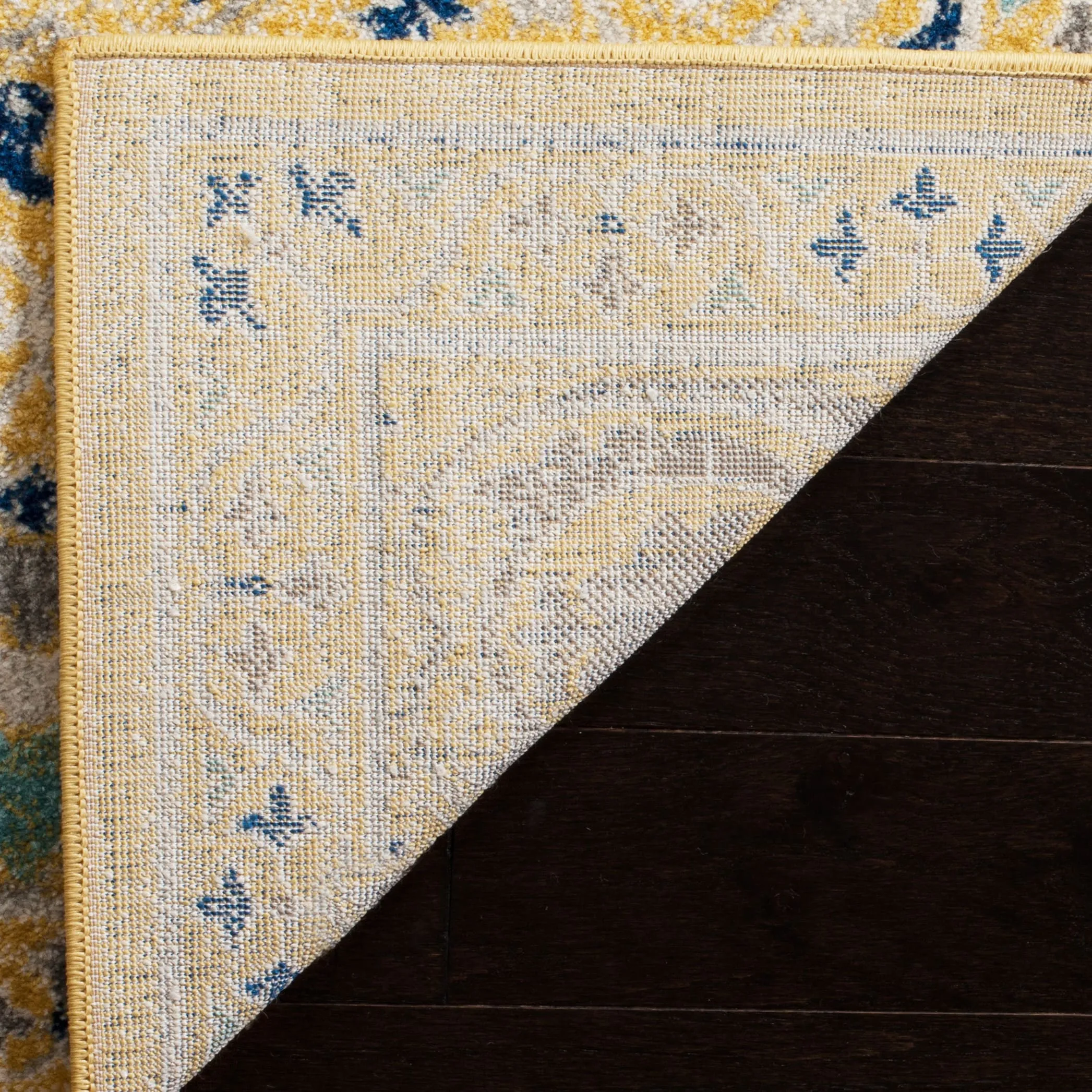 SAFAVIEH Evoke Lizan Distressed Vintage Boho Rug