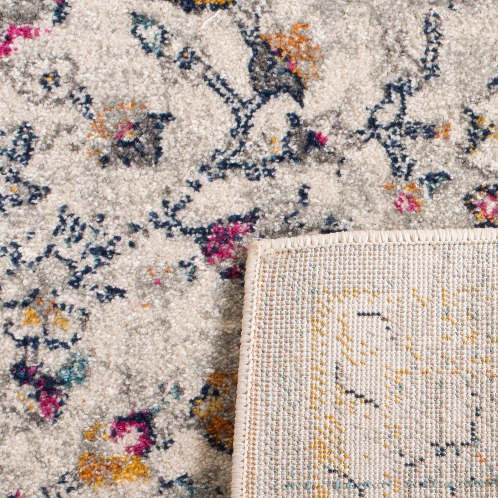 SAFAVIEH Evoke Slavenka Vintage Boho Medallion Rug