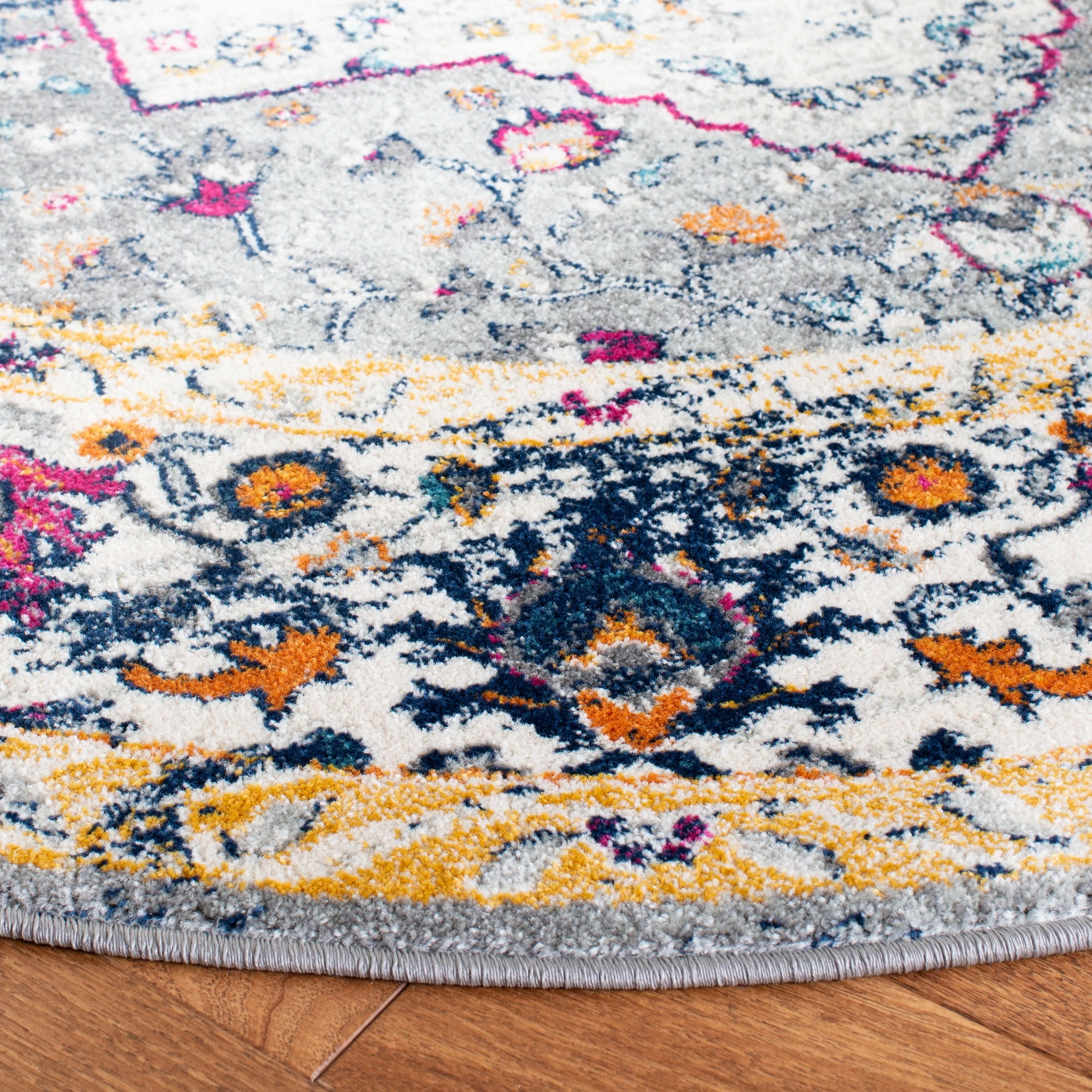 SAFAVIEH Evoke Slavenka Vintage Boho Medallion Rug