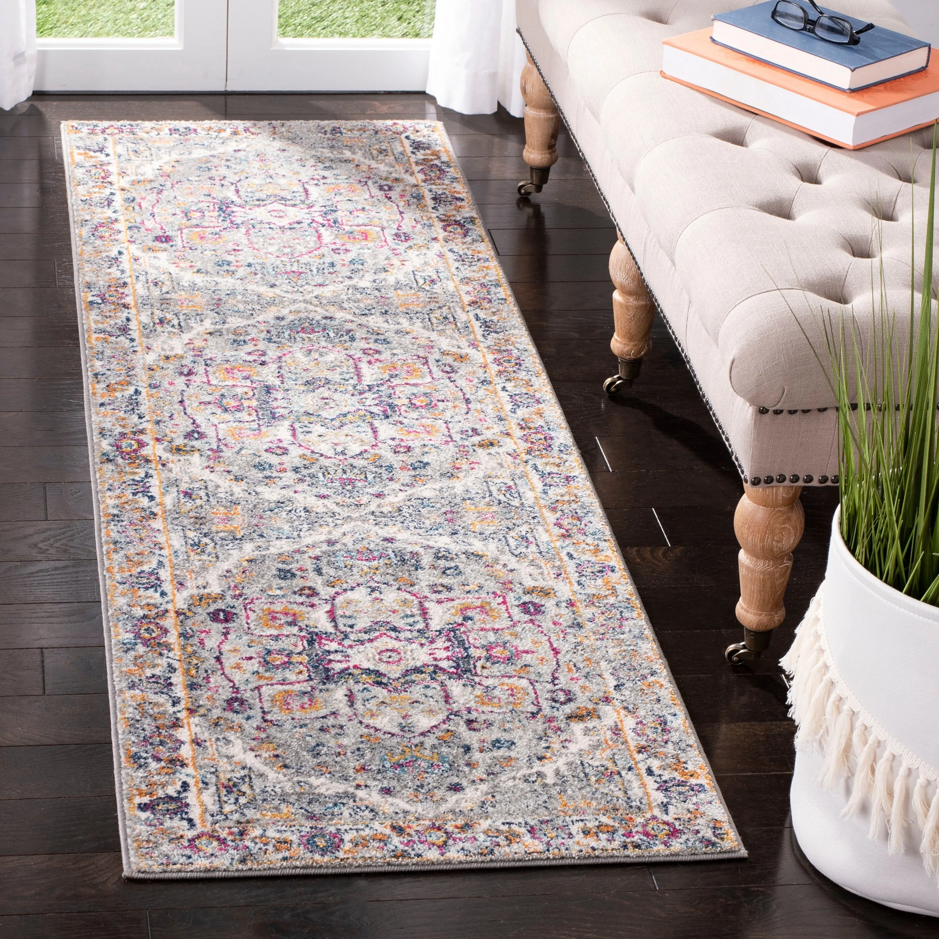 SAFAVIEH Evoke Spasenka Vintage Boho Medallion Rug