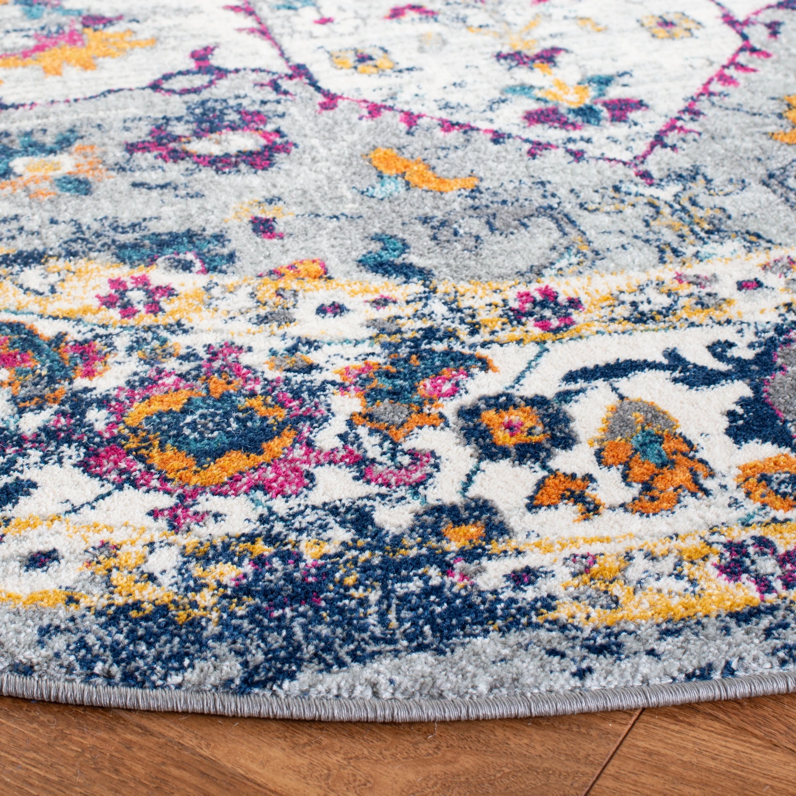 SAFAVIEH Evoke Spasenka Vintage Boho Medallion Rug