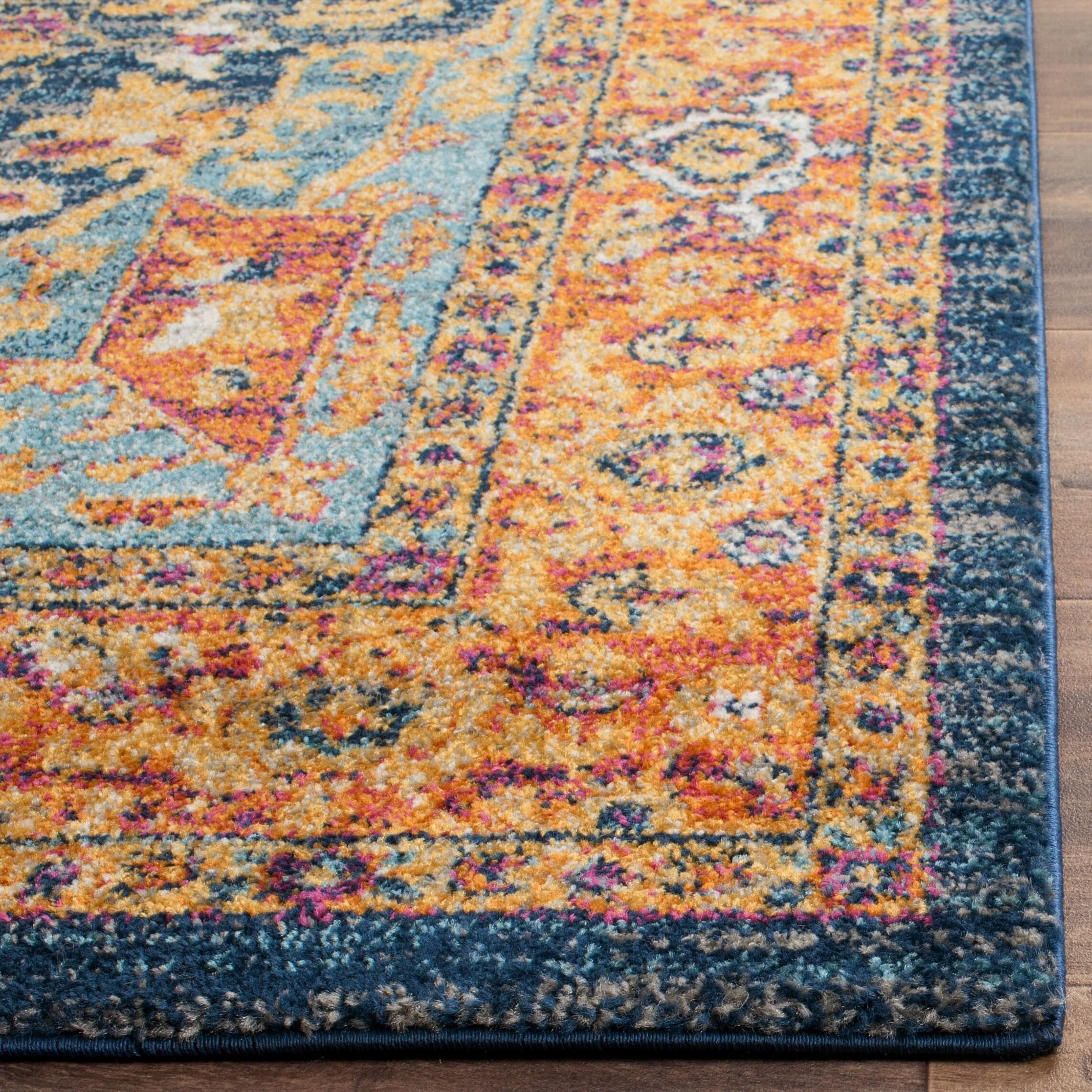 SAFAVIEH Evoke Spasenka Vintage Boho Medallion Rug