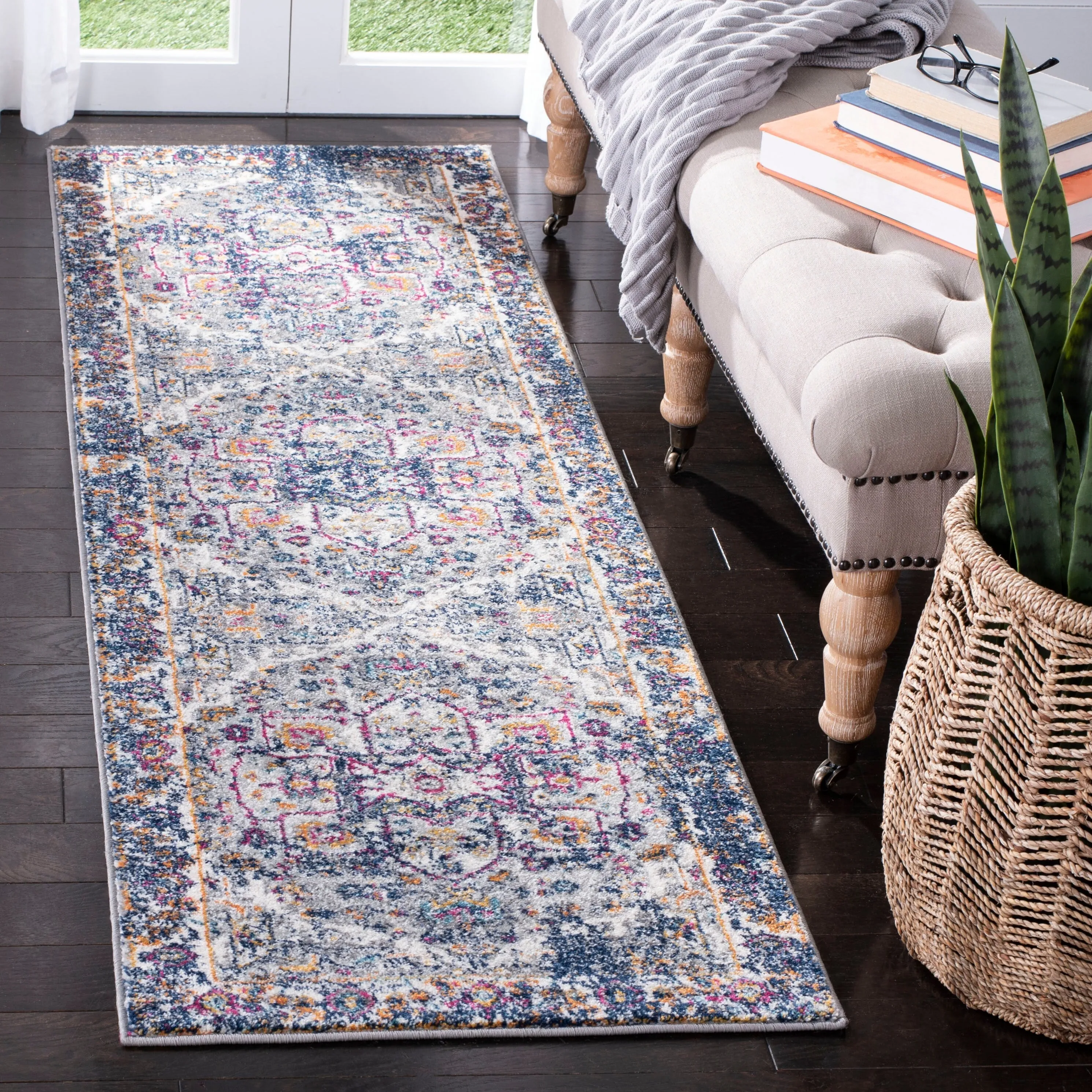 SAFAVIEH Evoke Spasenka Vintage Boho Medallion Rug
