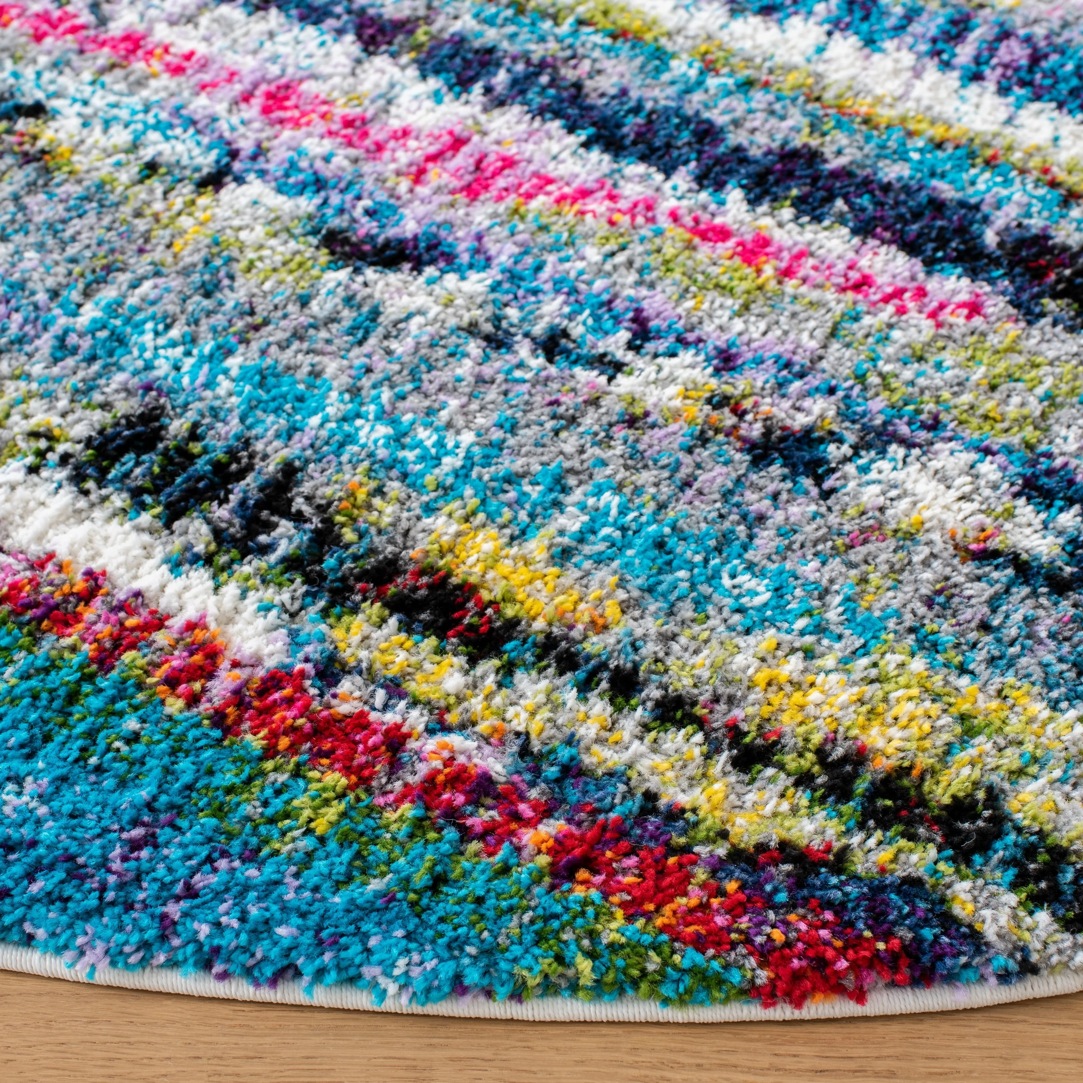 SAFAVIEH Fiesta Shag Dafina Stripe Rug