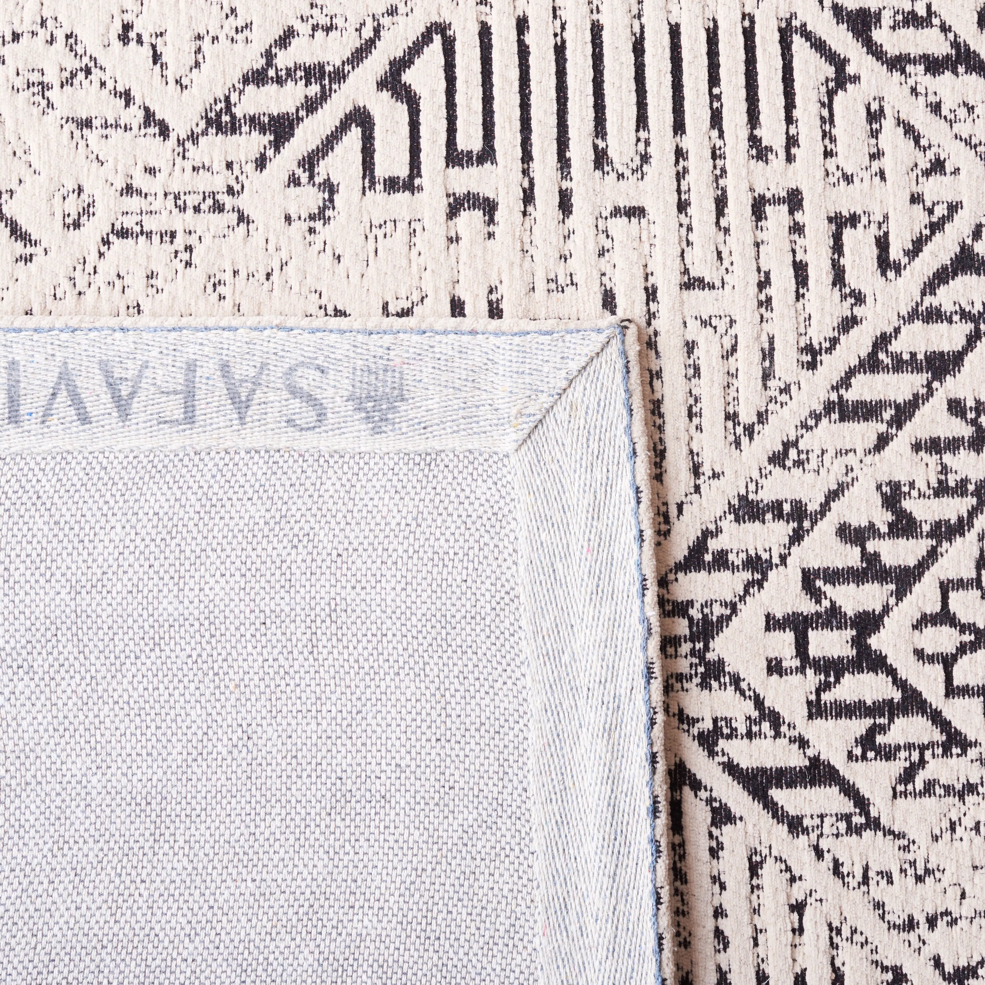 SAFAVIEH Hand-Woven Classic Vintage Tessa Moroccan Rug