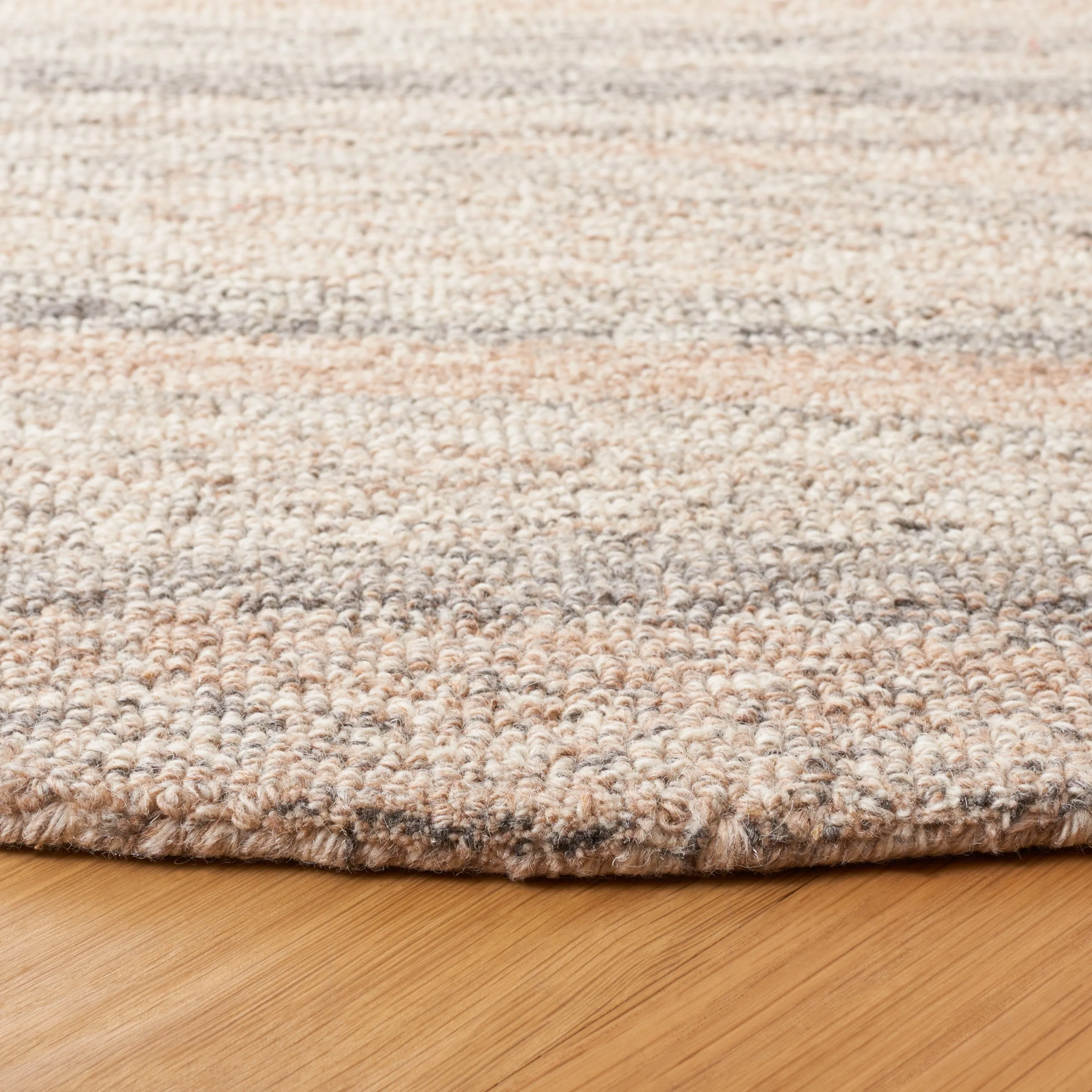 SAFAVIEH Handmade Abstract Abhilasha Modern Wool Rug