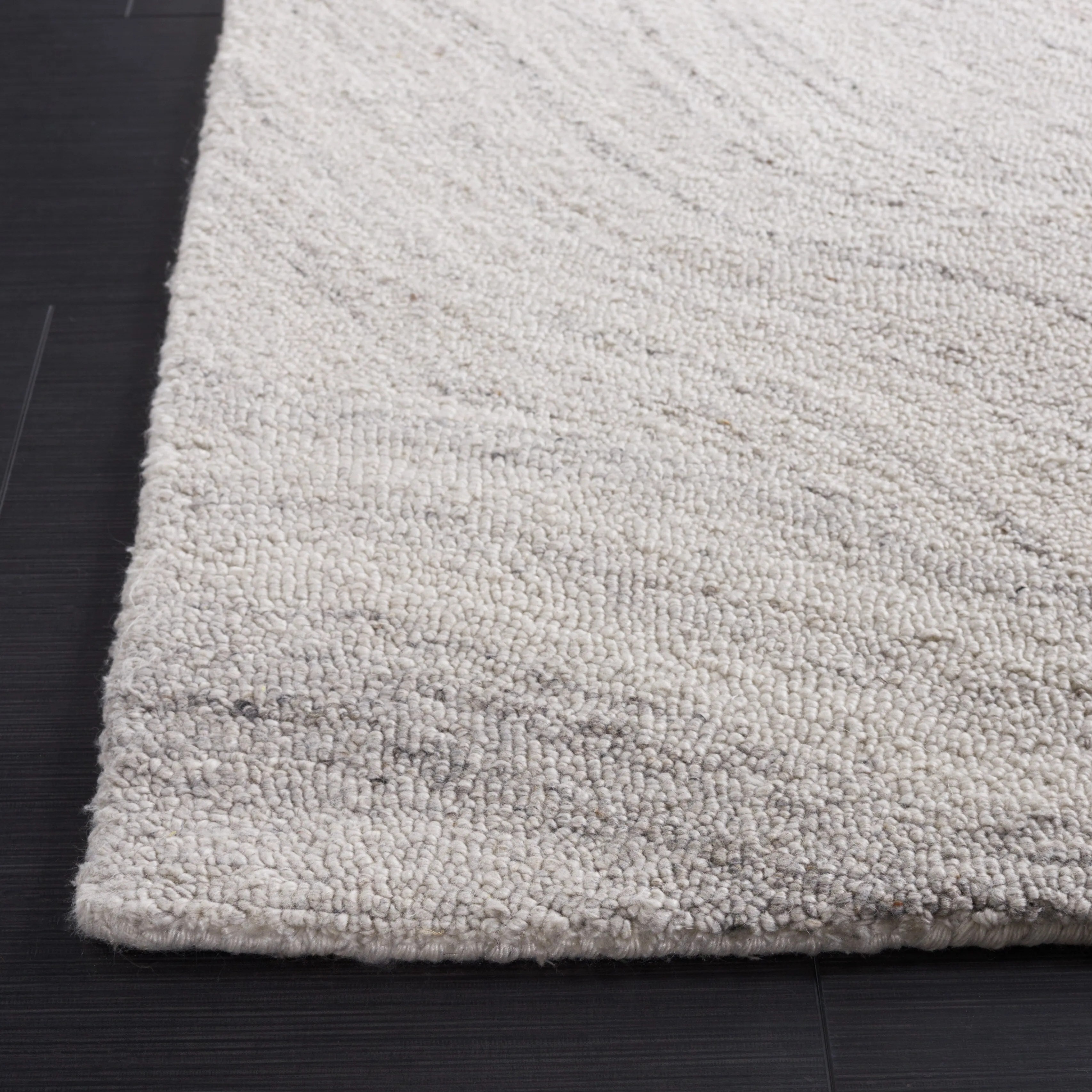 SAFAVIEH Handmade Abstract Algimanta Modern Rug