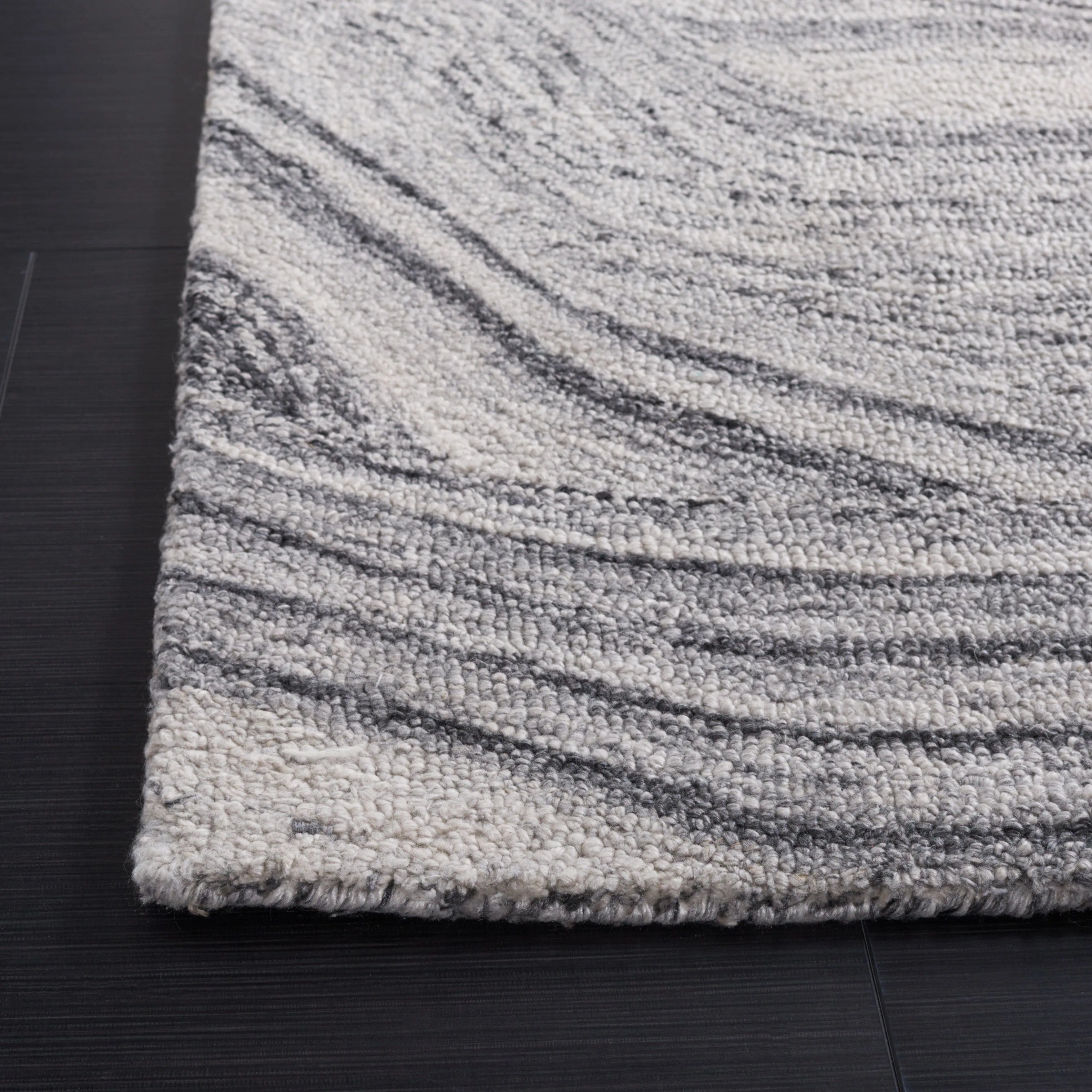 SAFAVIEH Handmade Abstract Algimanta Modern Rug