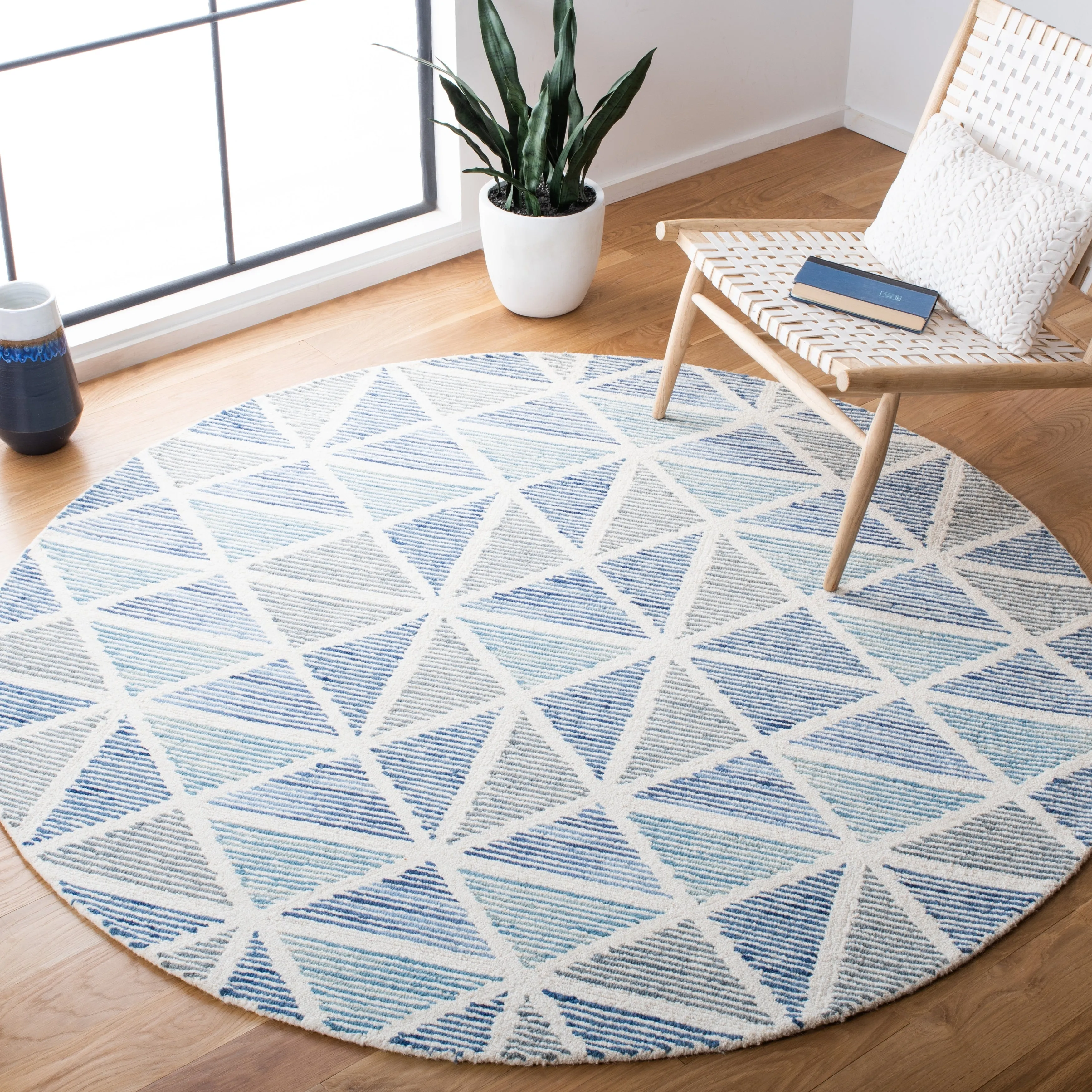 SAFAVIEH Handmade Abstract Bedrije Modern Wool Rug