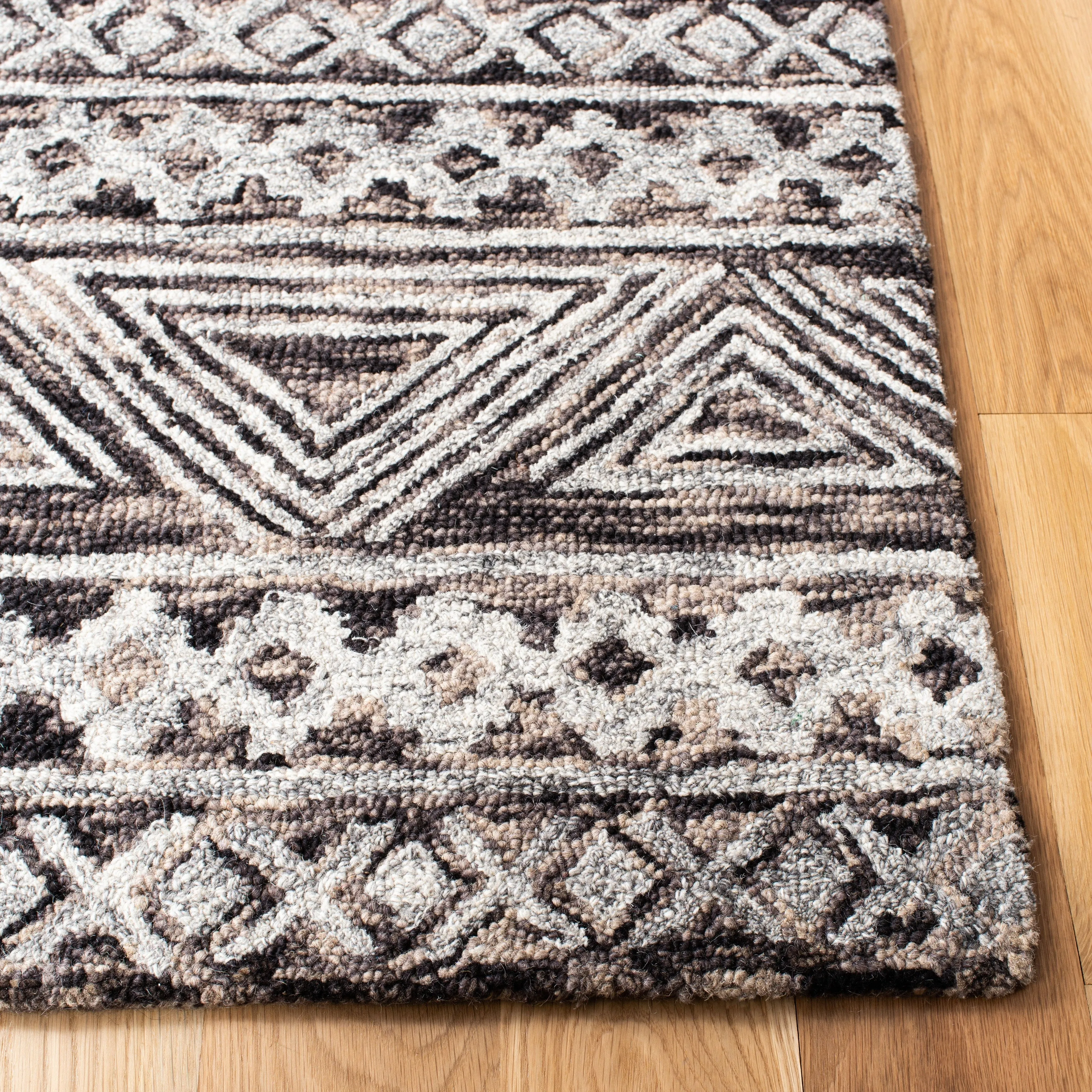 SAFAVIEH Handmade Abstract Branislava Modern Moroccan Wool Rug