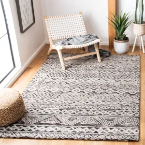 SAFAVIEH Handmade Abstract Branislava Modern Moroccan Wool Rug
