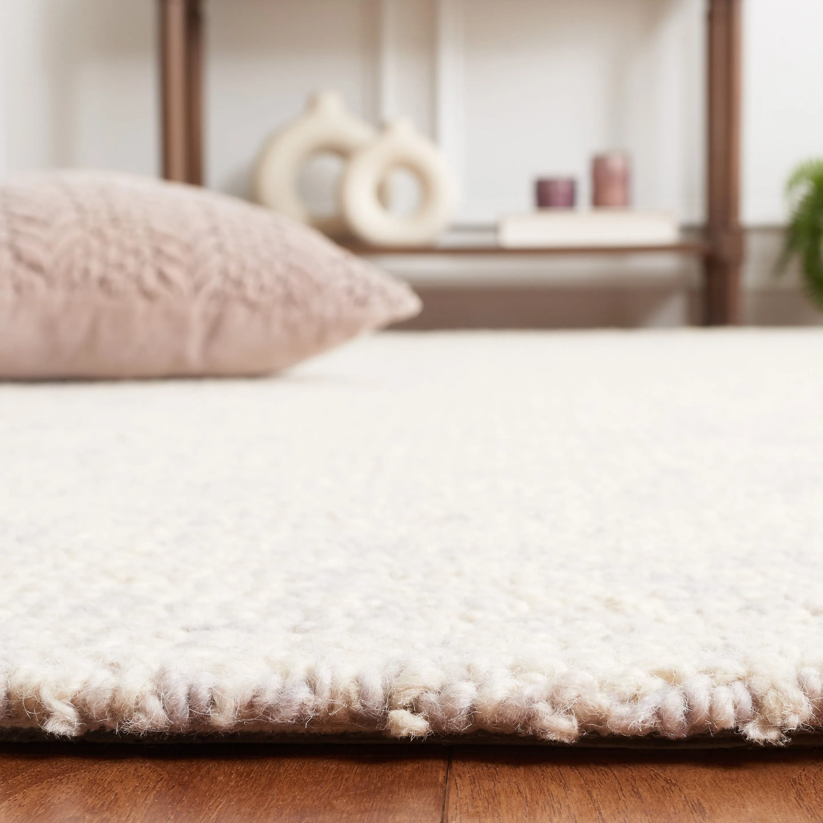 SAFAVIEH Handmade Abstract Euphrasie Modern Wool Rug