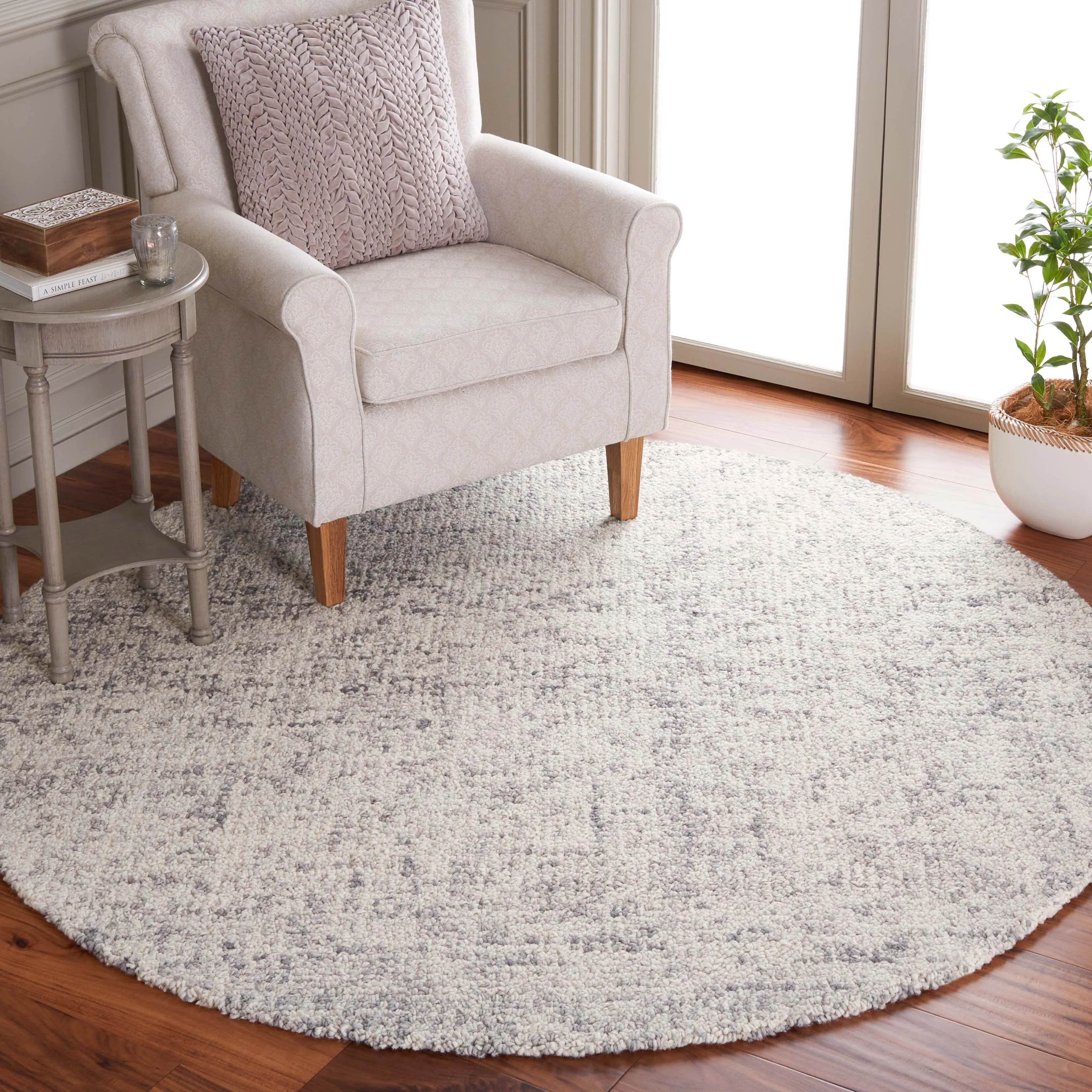 SAFAVIEH Handmade Abstract Euphrasie Modern Wool Rug