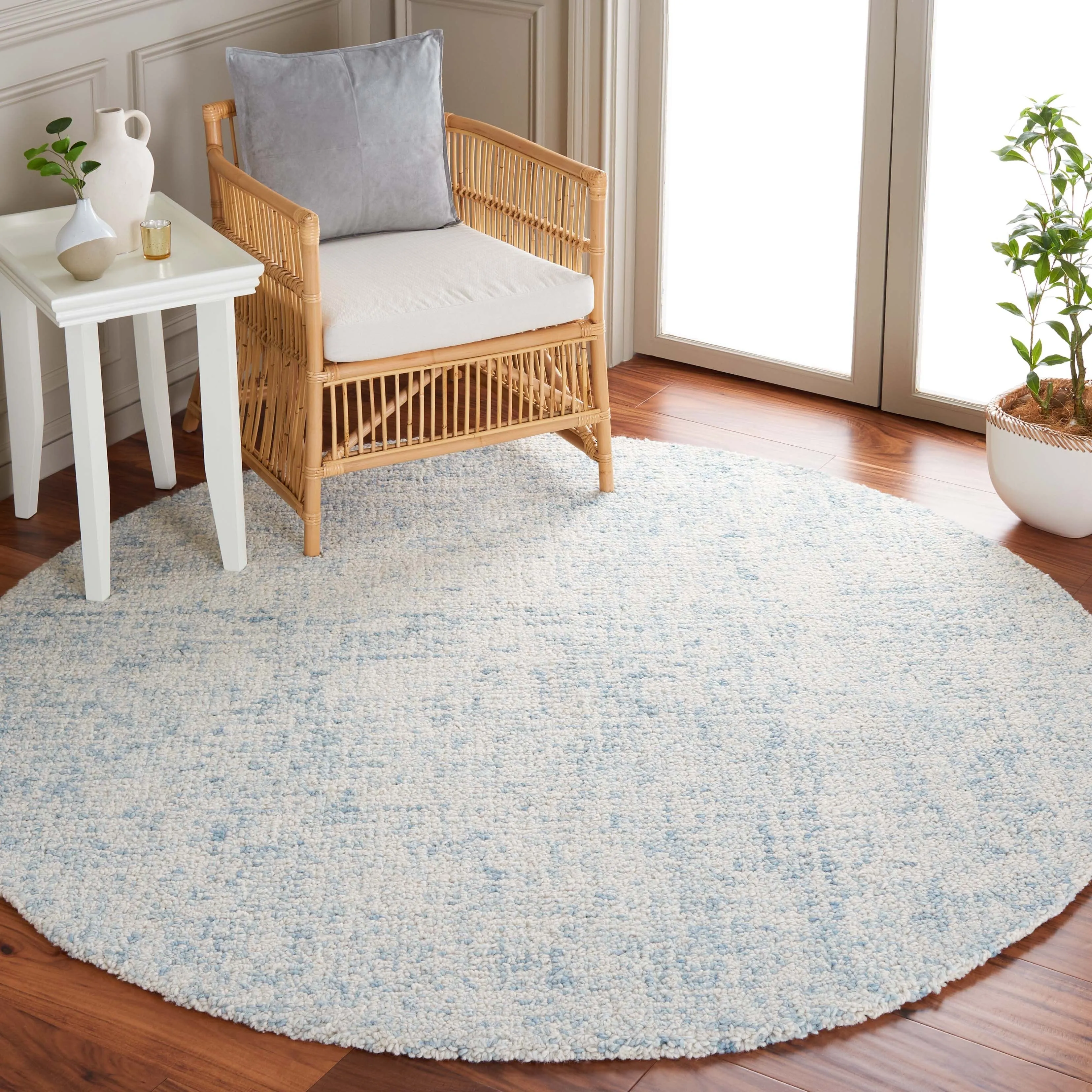 SAFAVIEH Handmade Abstract Euphrasie Modern Wool Rug