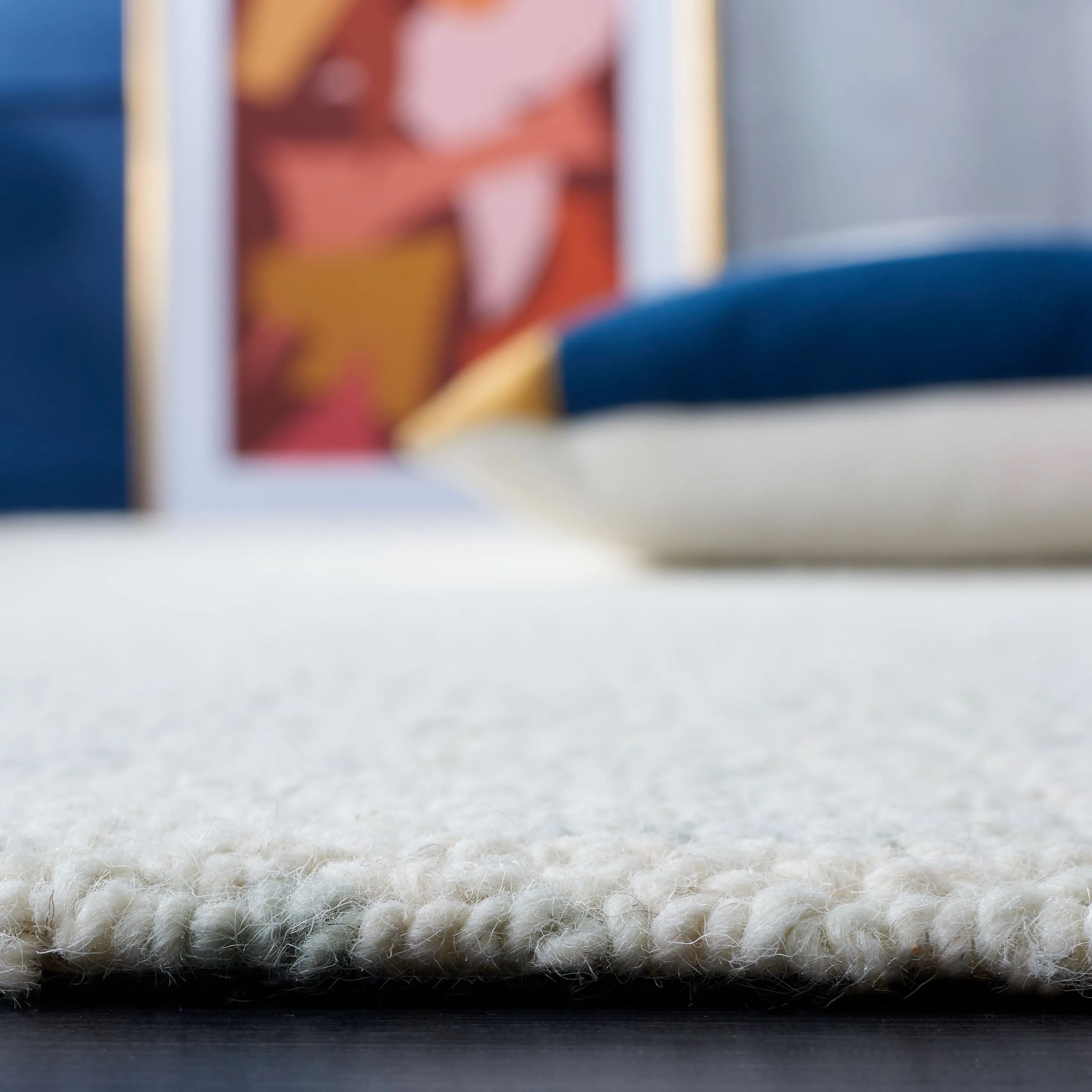 SAFAVIEH Handmade Abstract Euphrasie Modern Wool Rug