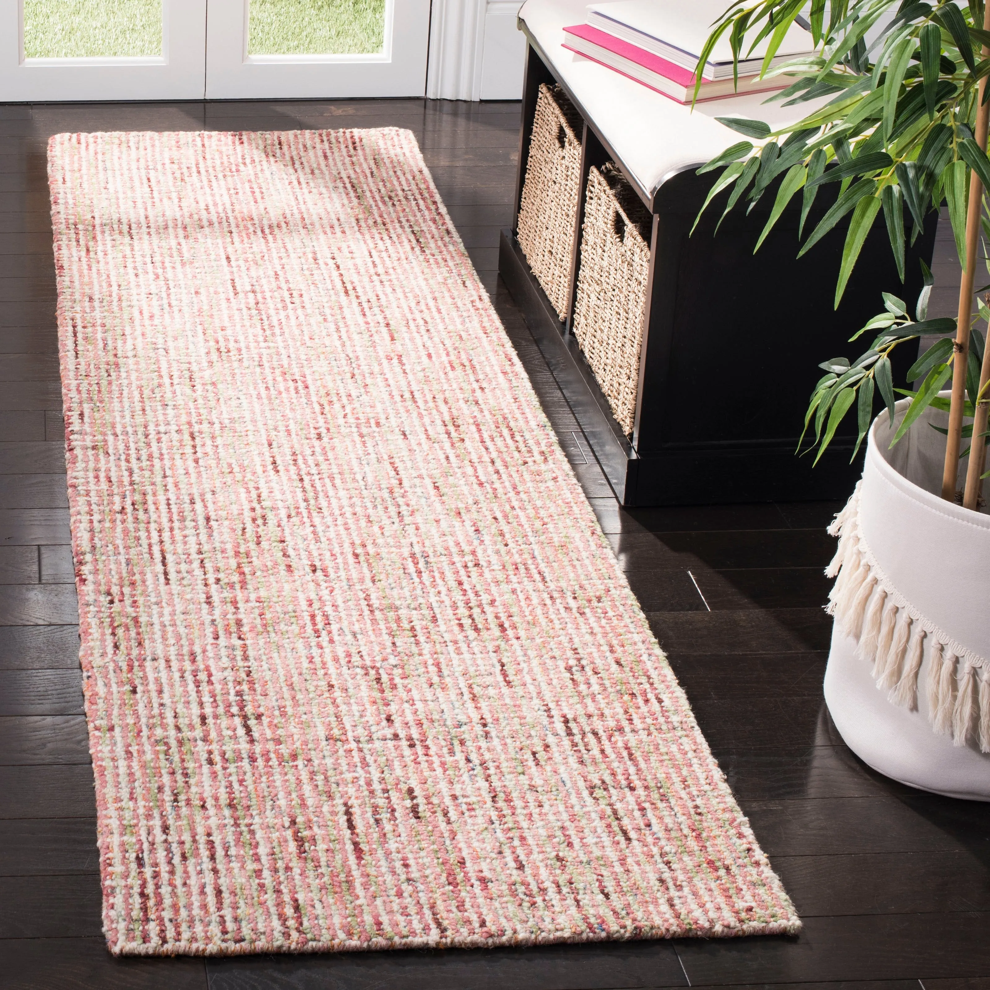 SAFAVIEH Handmade Abstract Lotje Modern Wool Rug