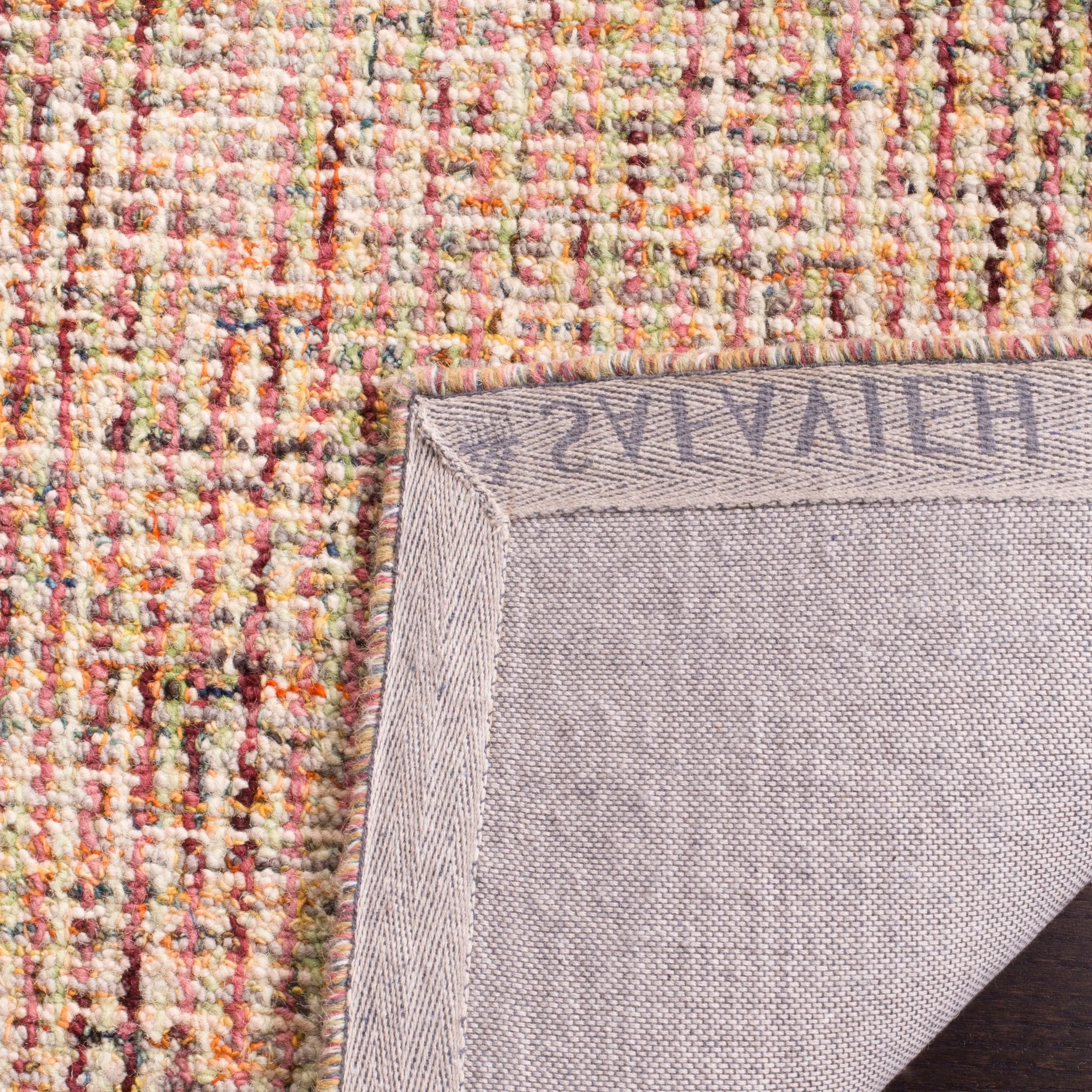 SAFAVIEH Handmade Abstract Lotje Modern Wool Rug